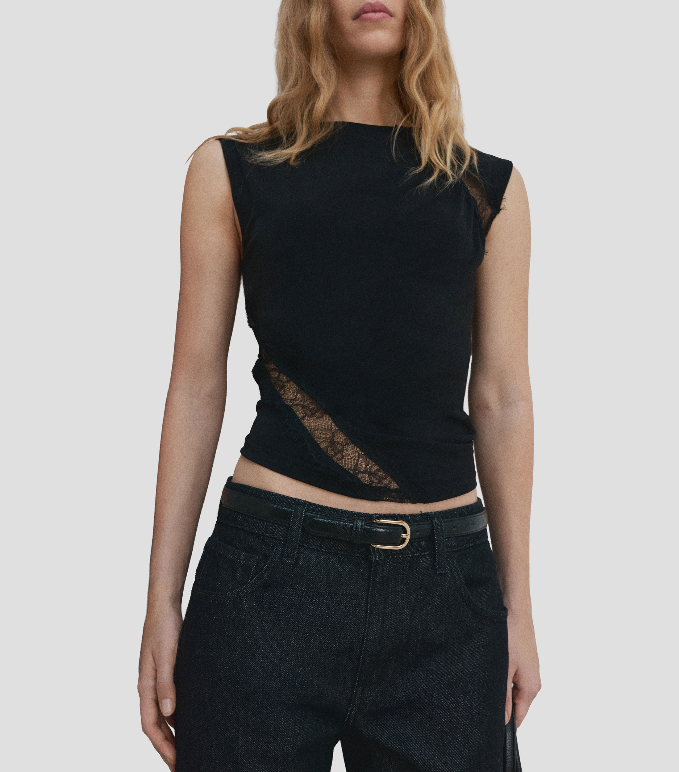 Blusa fantasía sin mangas Mujer