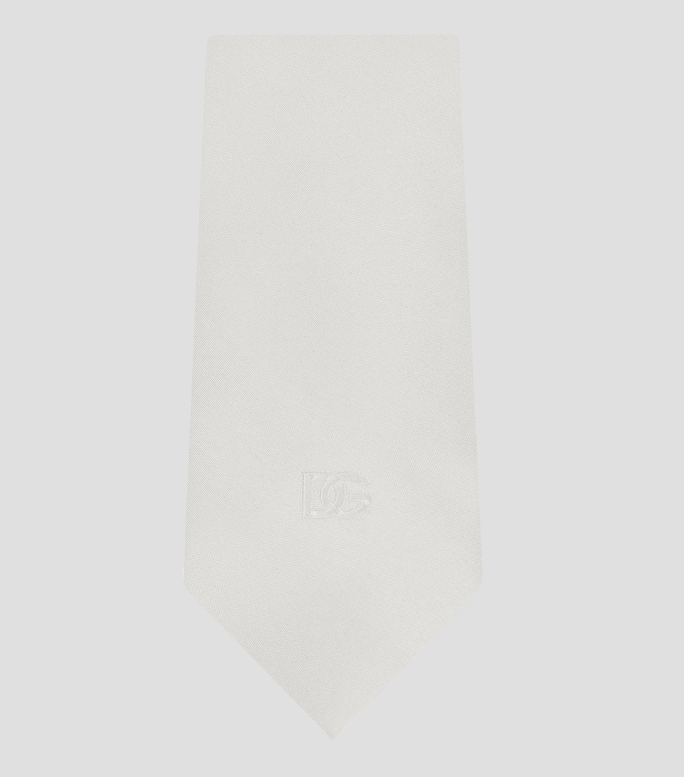 Corbata ancha en seda lisa