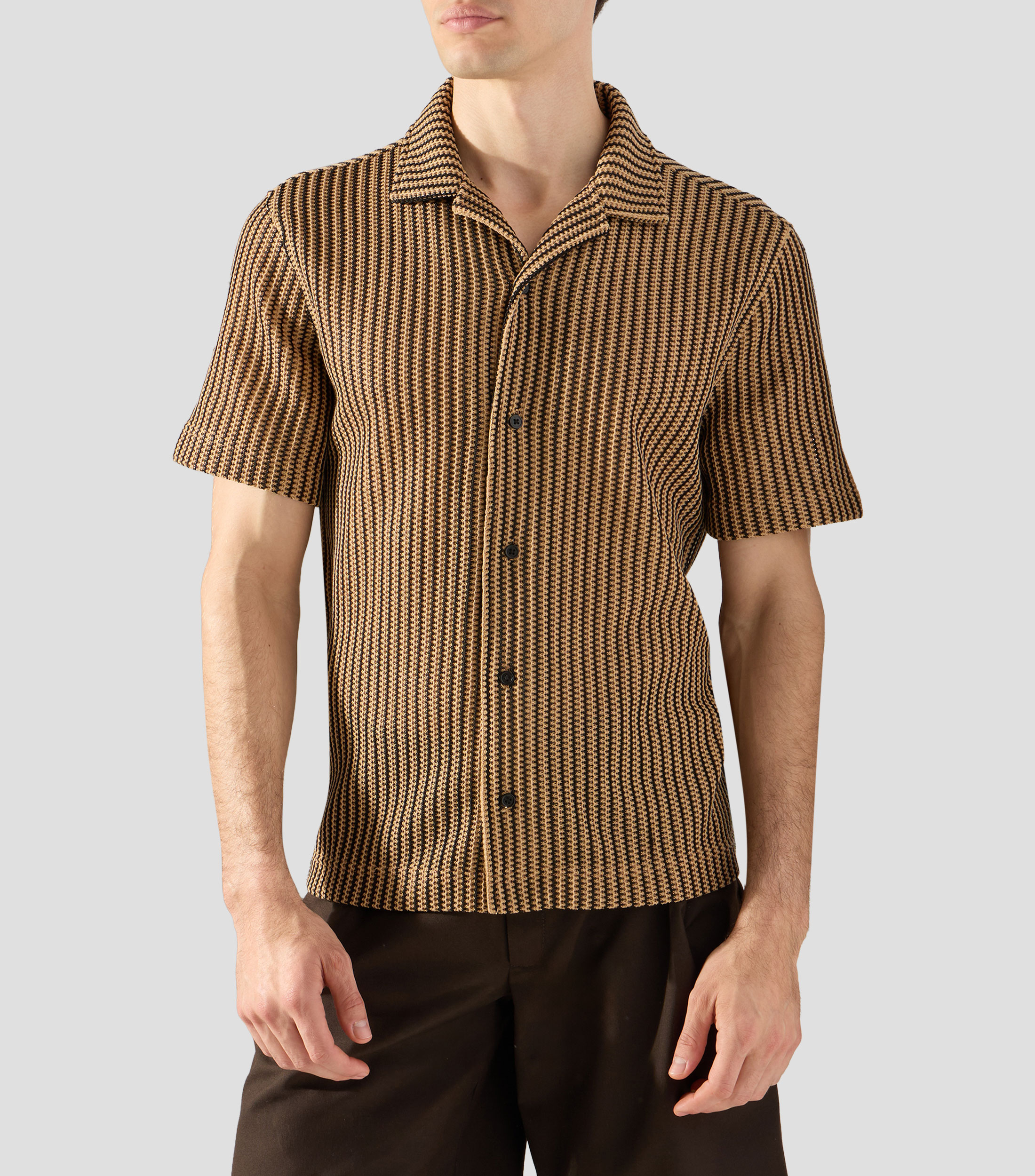 Camisa de rayas con manga corta Hombre