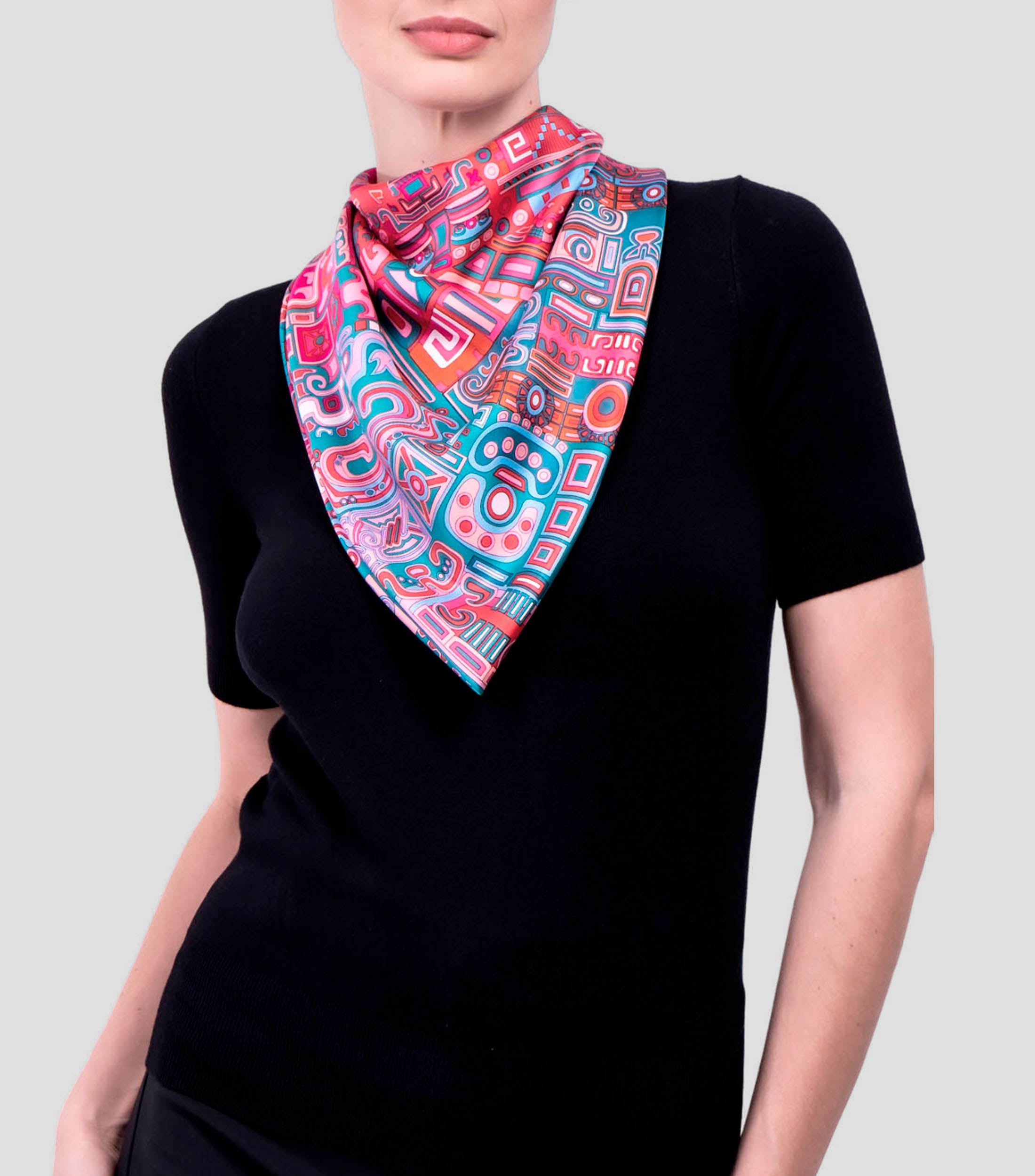 Mascada de seda fucsia con decorado prehispánico Mujer