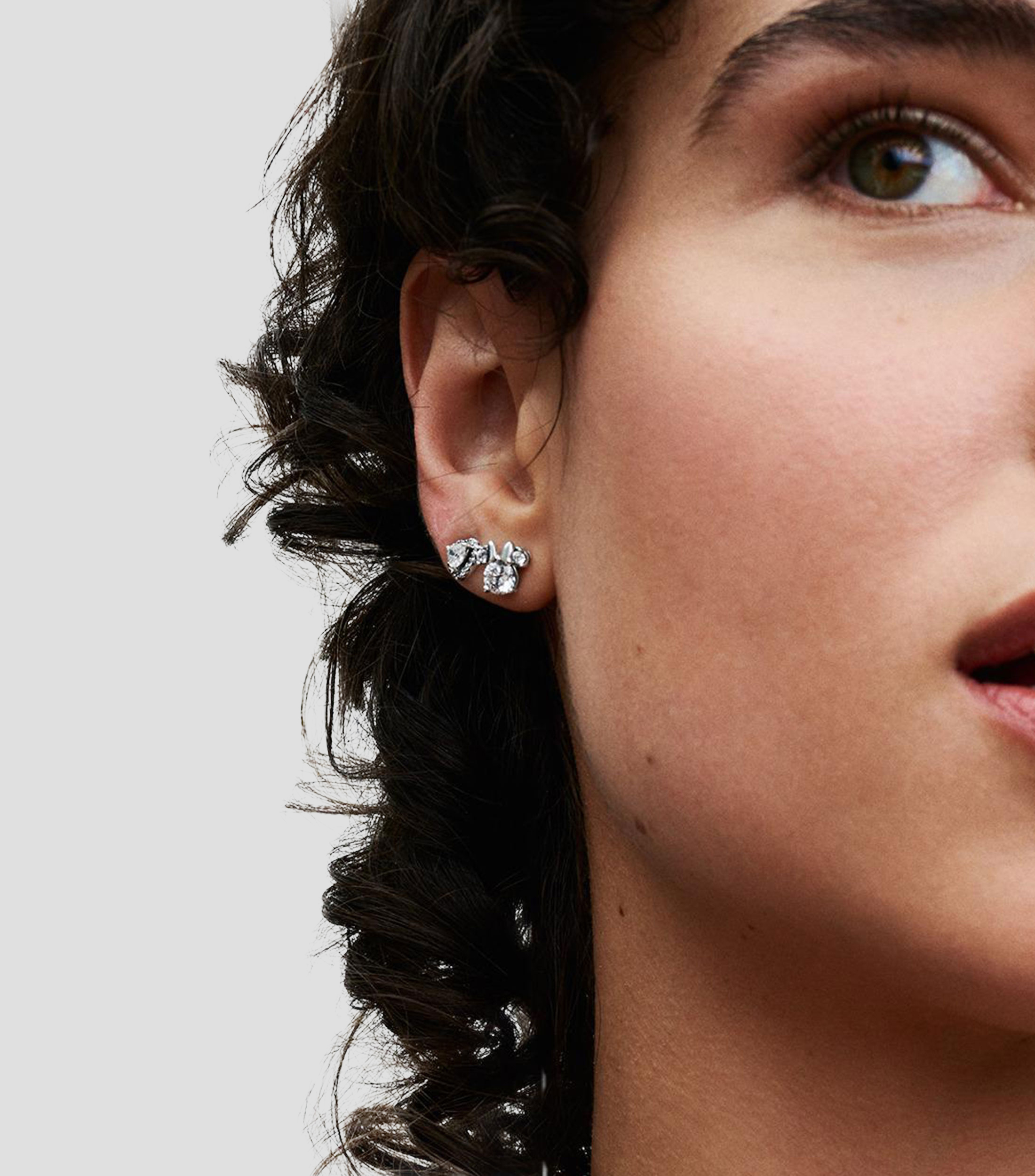 Aretes de Boton Mickey y Minnie Mouse Disney x Pandora Mujer