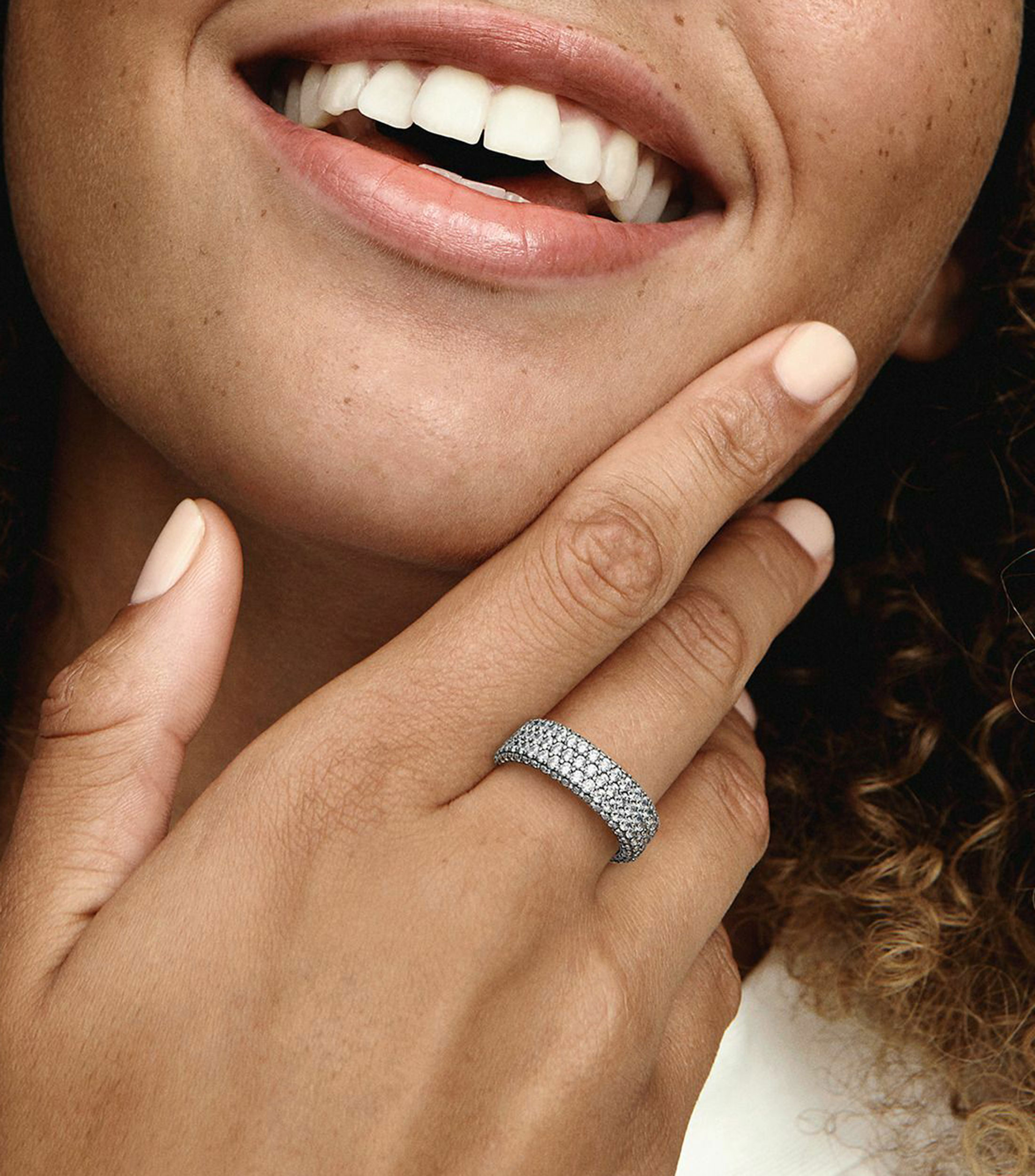Anillo en plata Pandora Timeless con hilera de pavé Mujer
