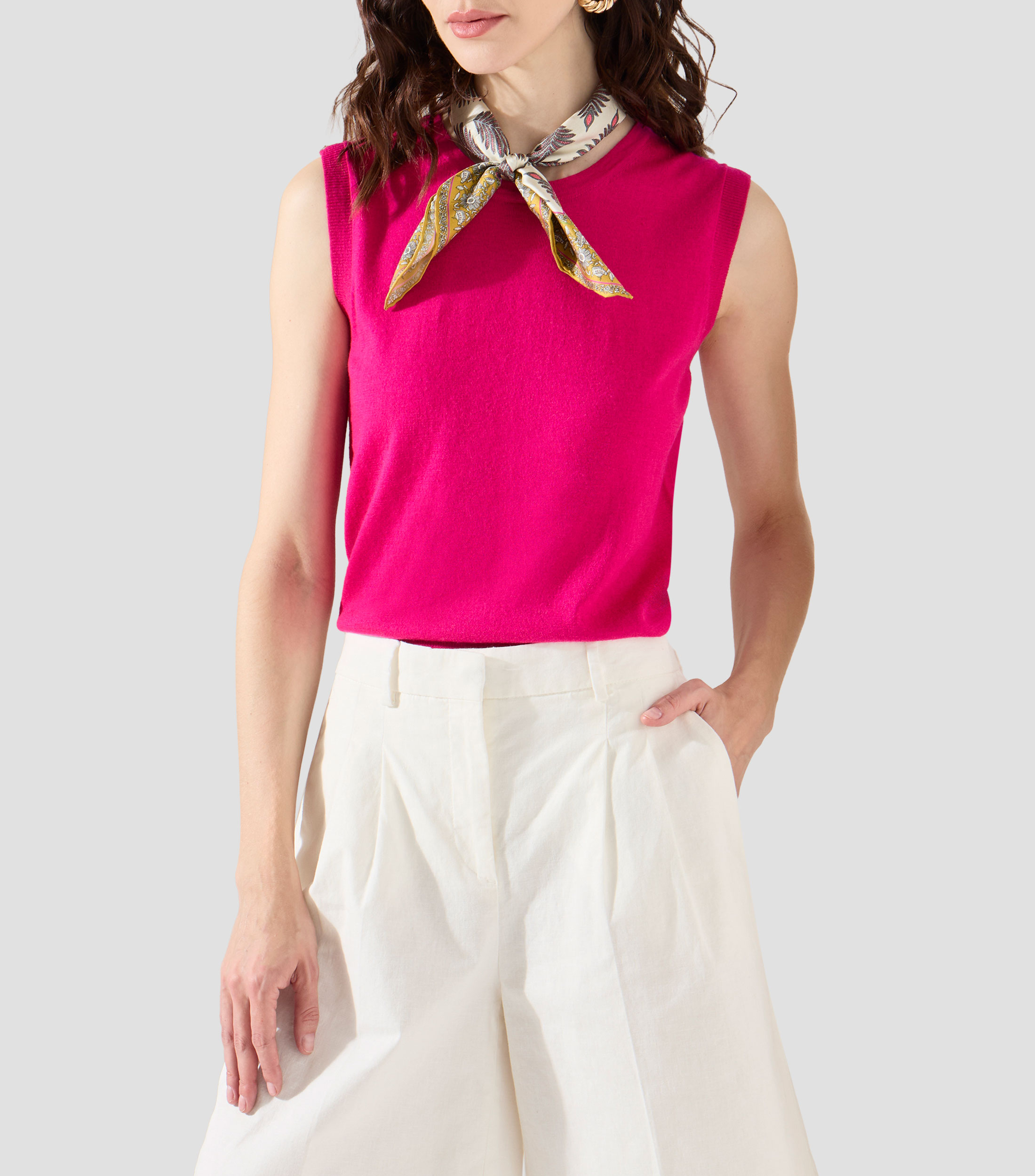 Blusa lisa sin mangas Mujer