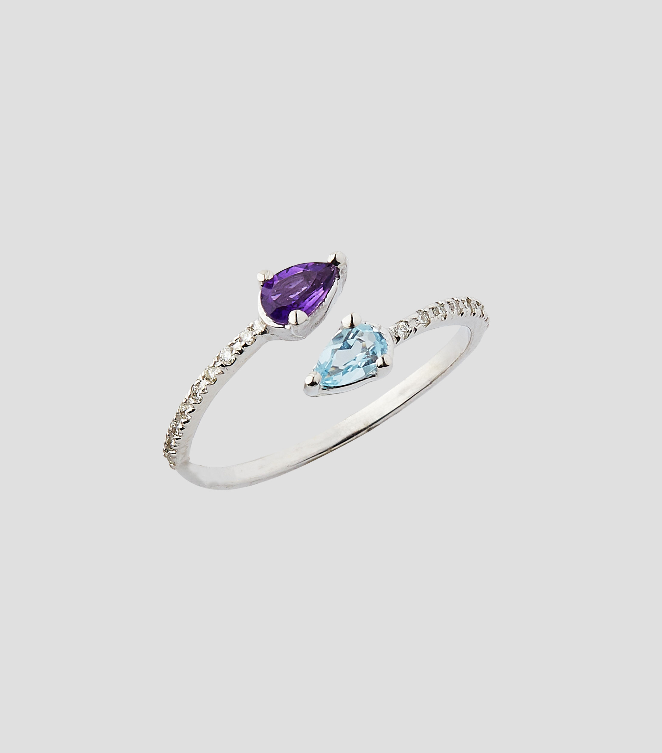 Anillo en Oro de 14 Kilates con brillantes, topacio azul y amatista Mujer