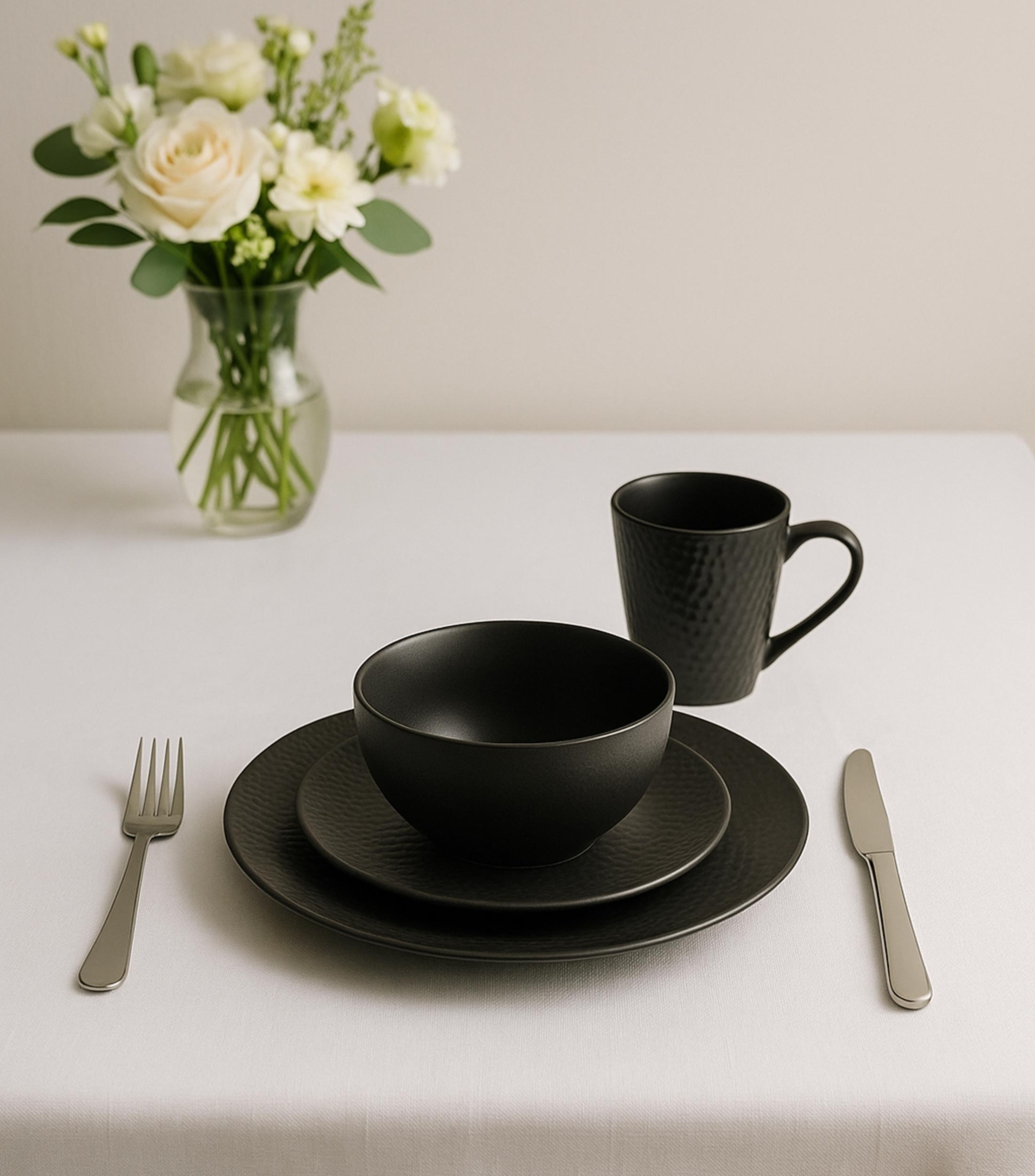 Vajilla de Cerámica de 16 piezas (4 Personas), Negro Mate con Relieve