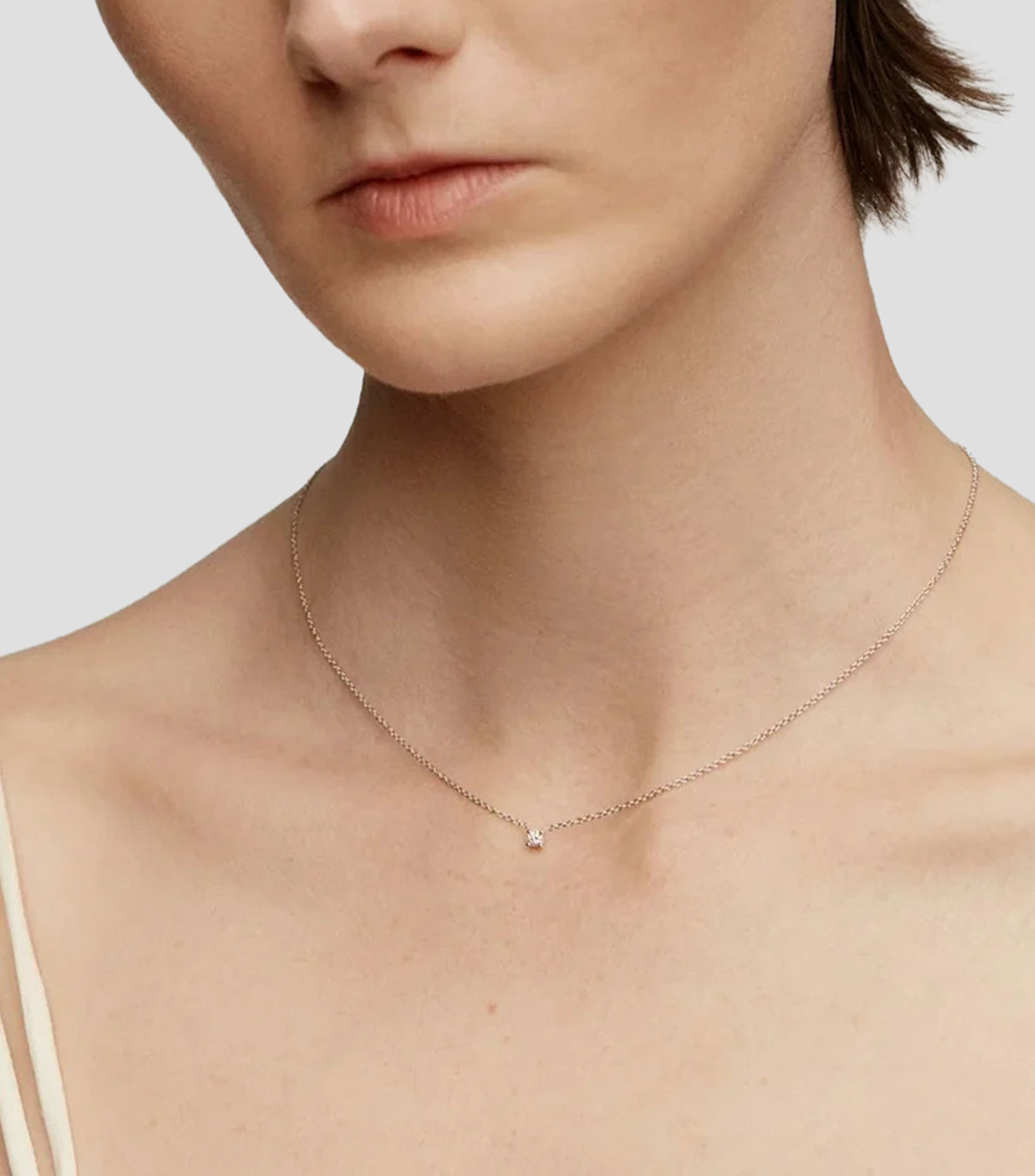 Collar en oro blanco de 18 kilates con diamante Solitario Mujer