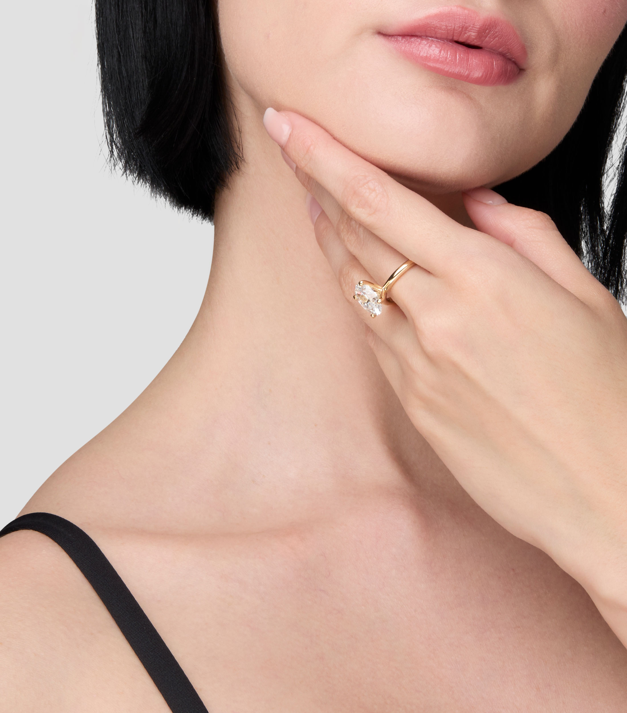 Anillo solitario en Oro de 14 Kilates Mujer