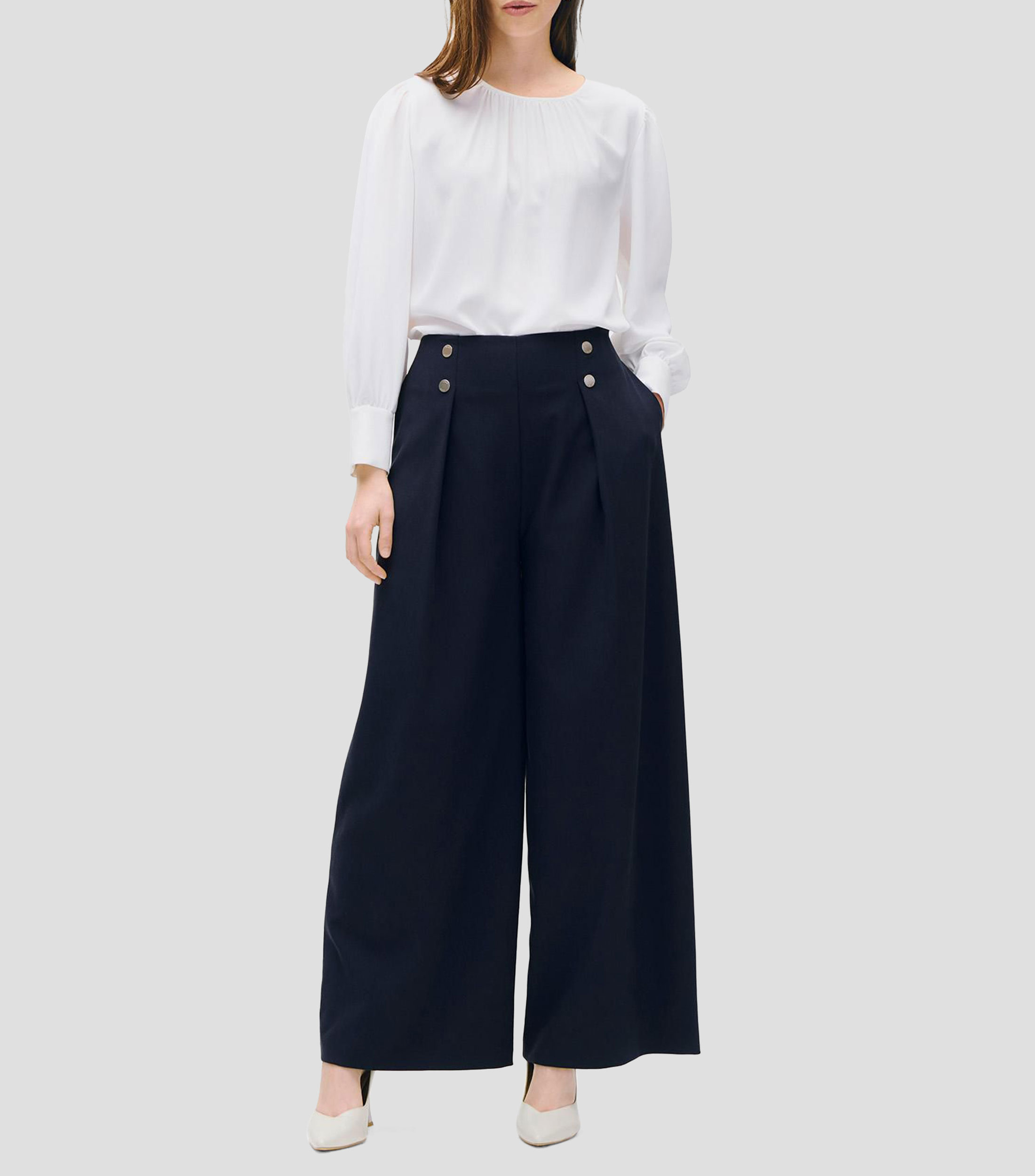 Blusa blanca con textura escote redondo con frunces Mujer