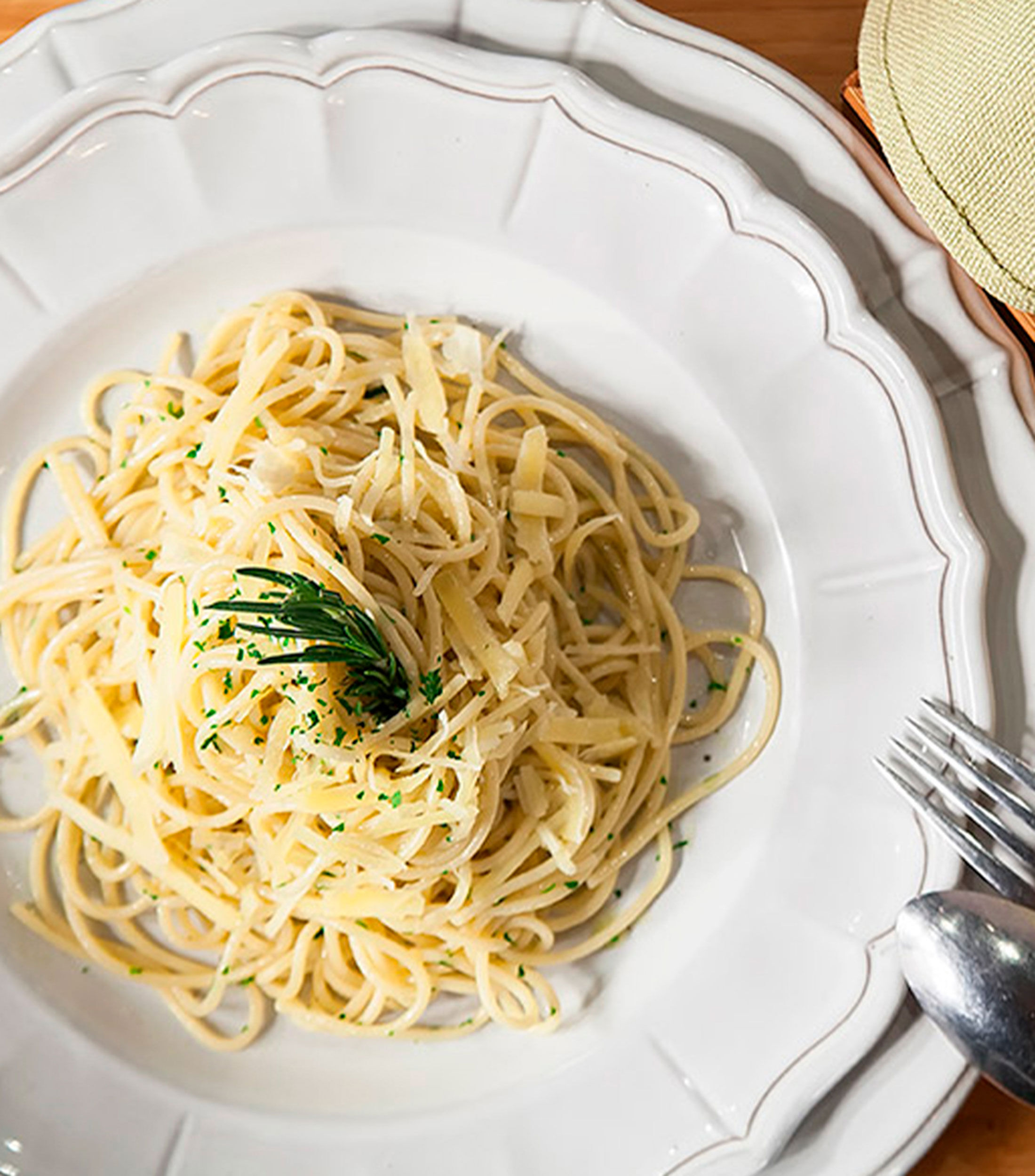 Plato trinche Cantini liso