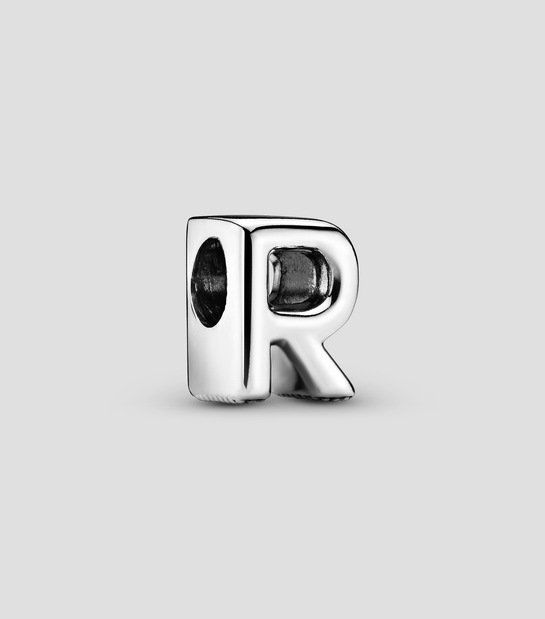Charm letra "R" en plata .925 Pandora Moments Mujer
