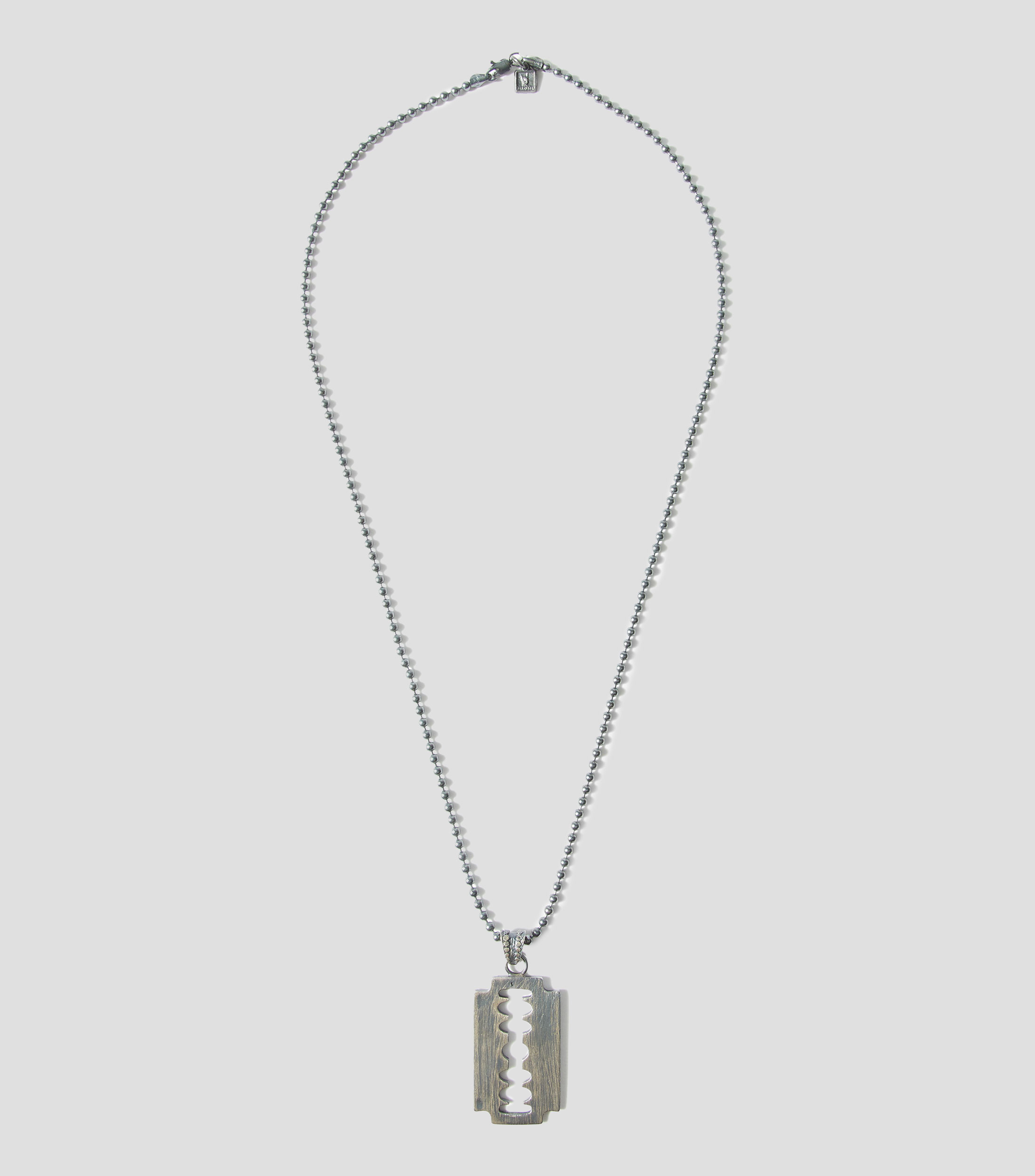 Dije con cadena en plata .925 Razor Hombre