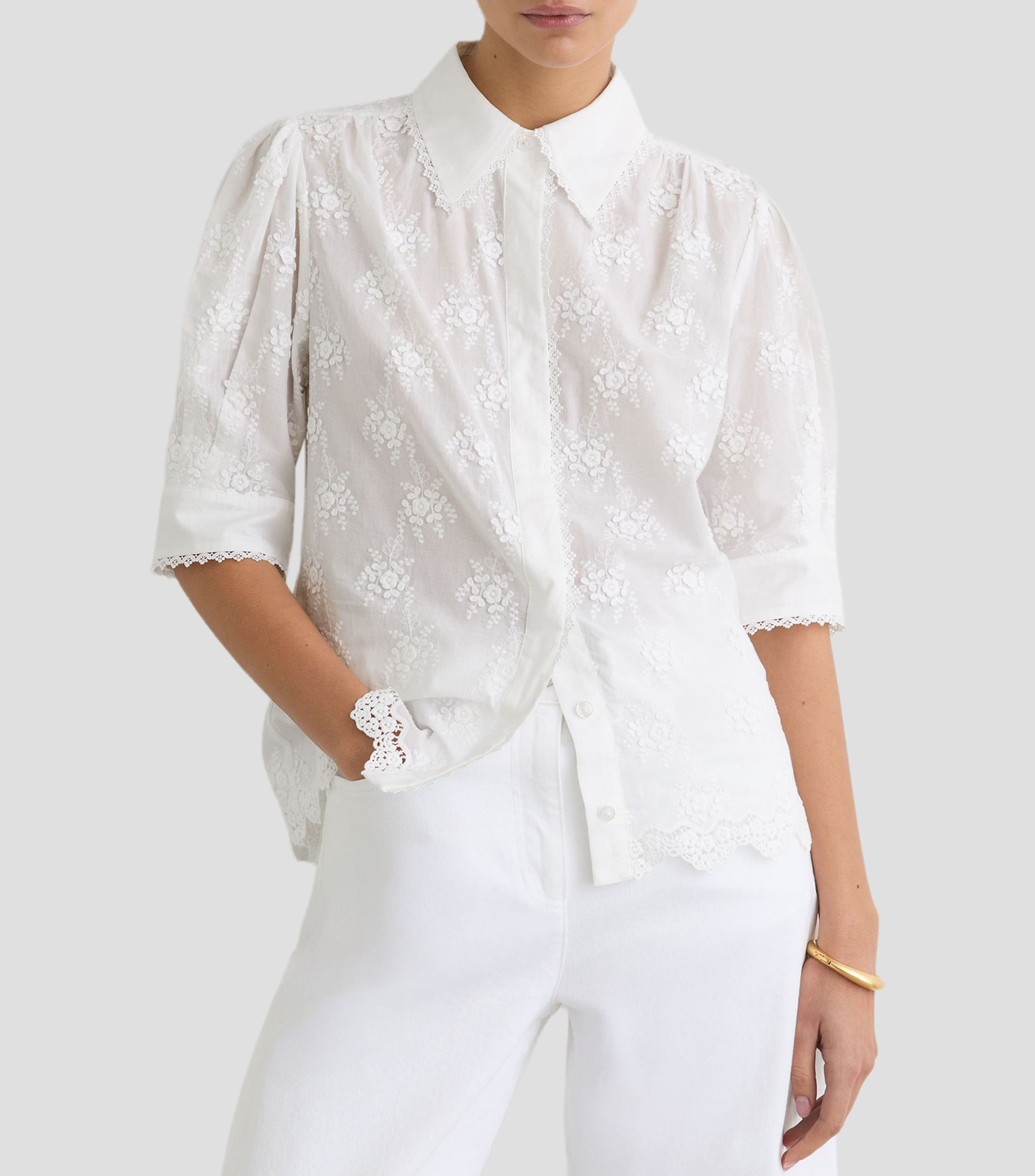 Blusa lisa con bordado manga corta Mujer
