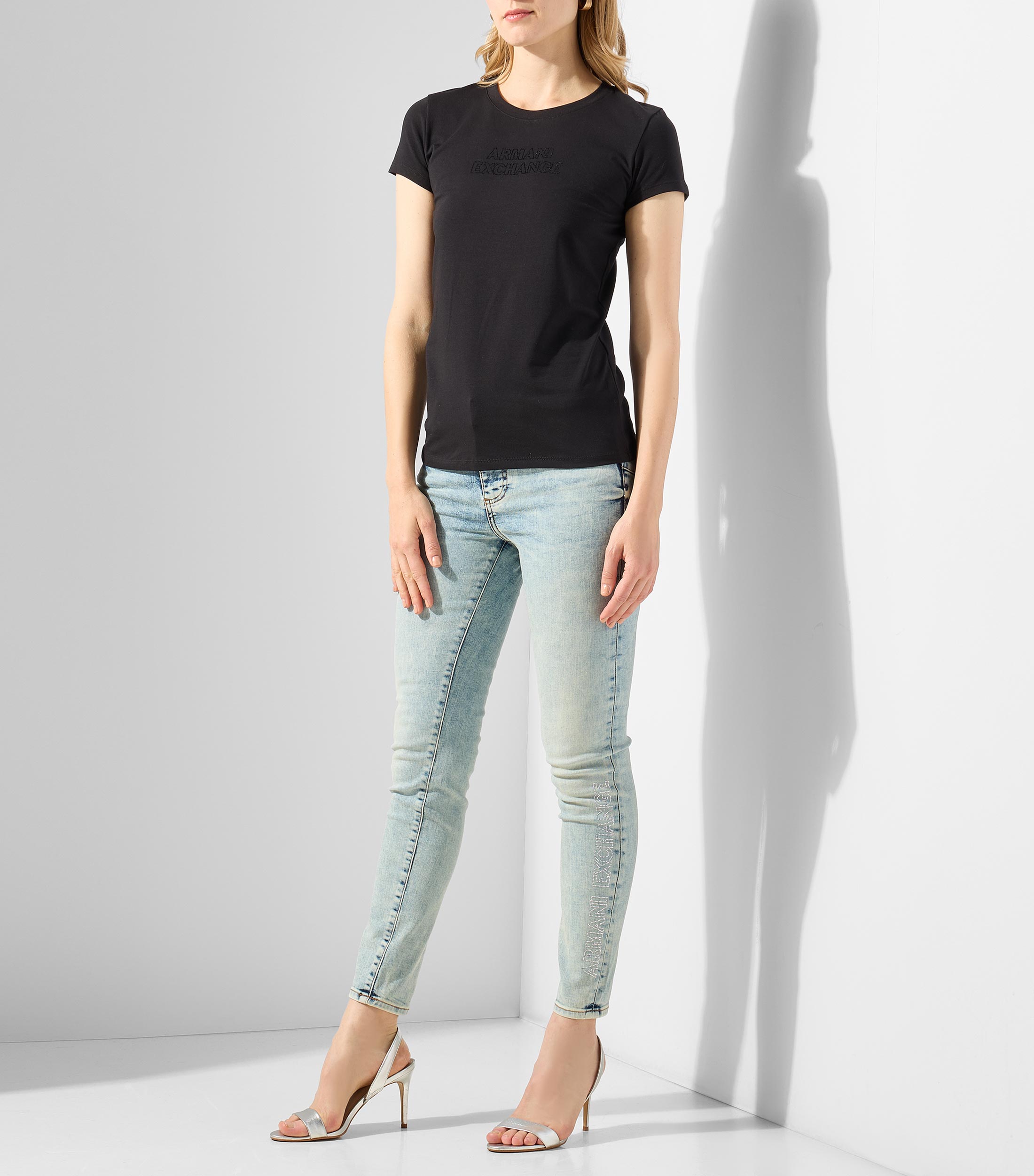Playera cuello redondo manga corta fantasía Mujer