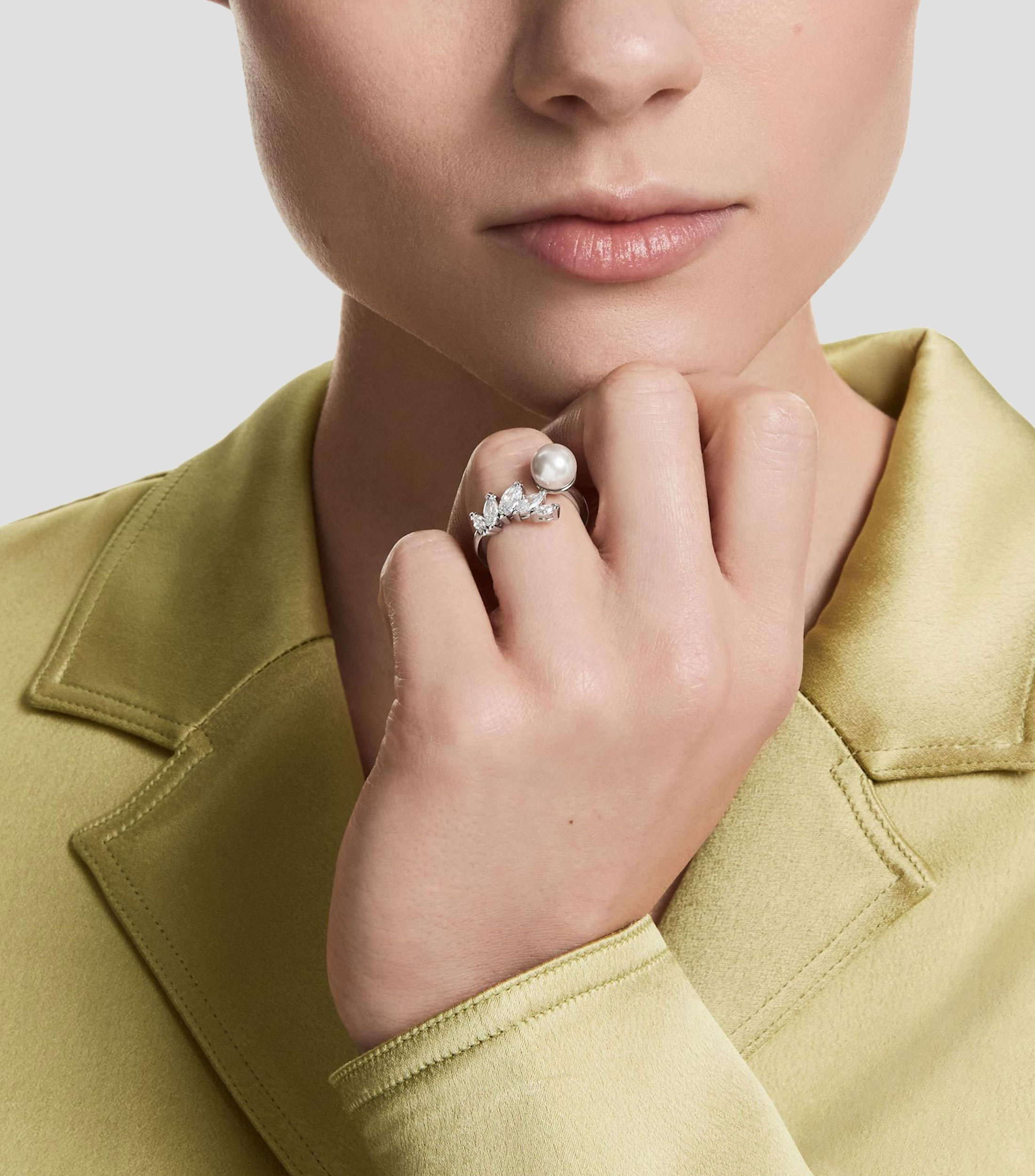 Anillo Mesmera con perla y zirconia Mujer