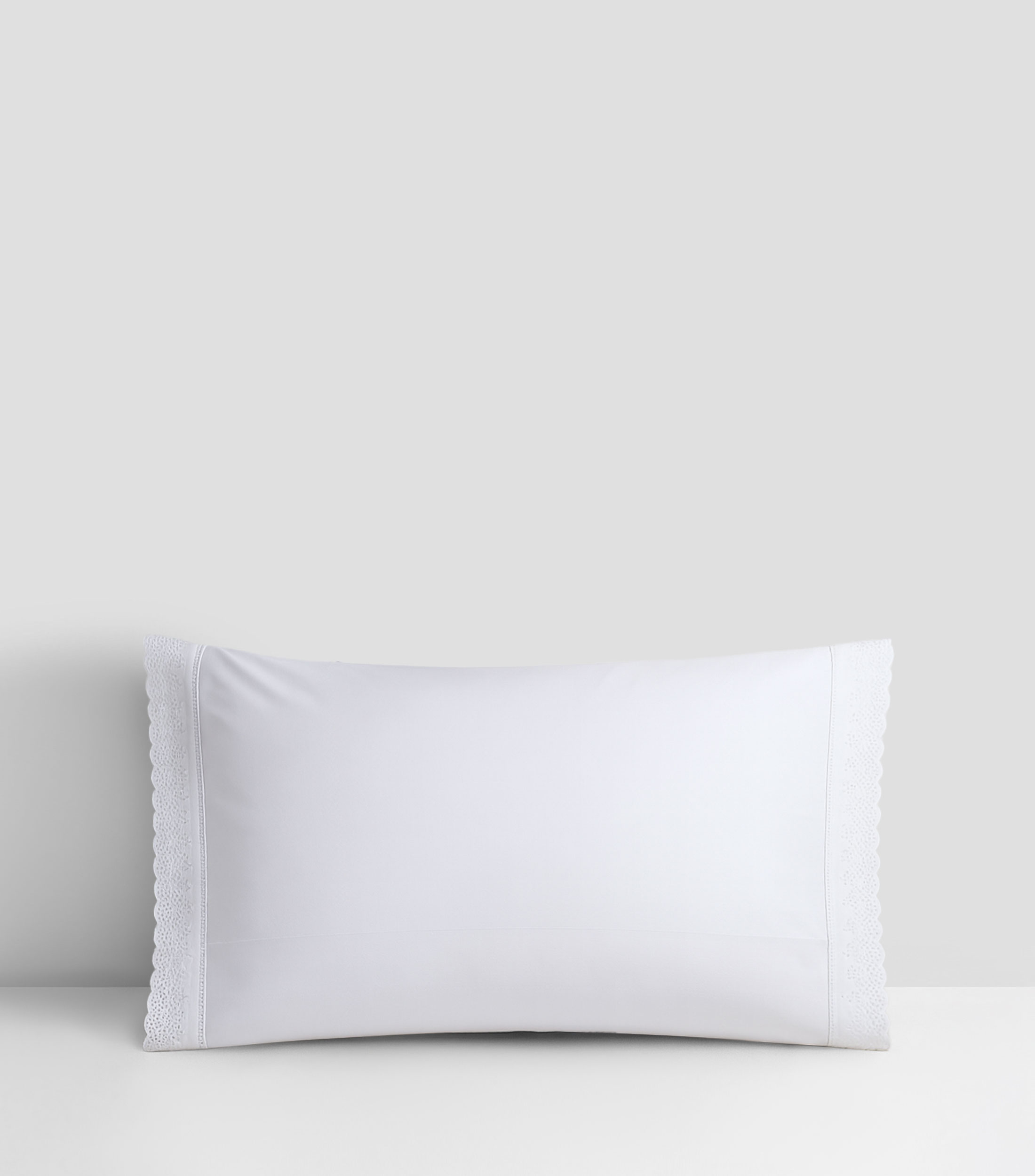 Funda para Almohada Estándar de Algodón María
