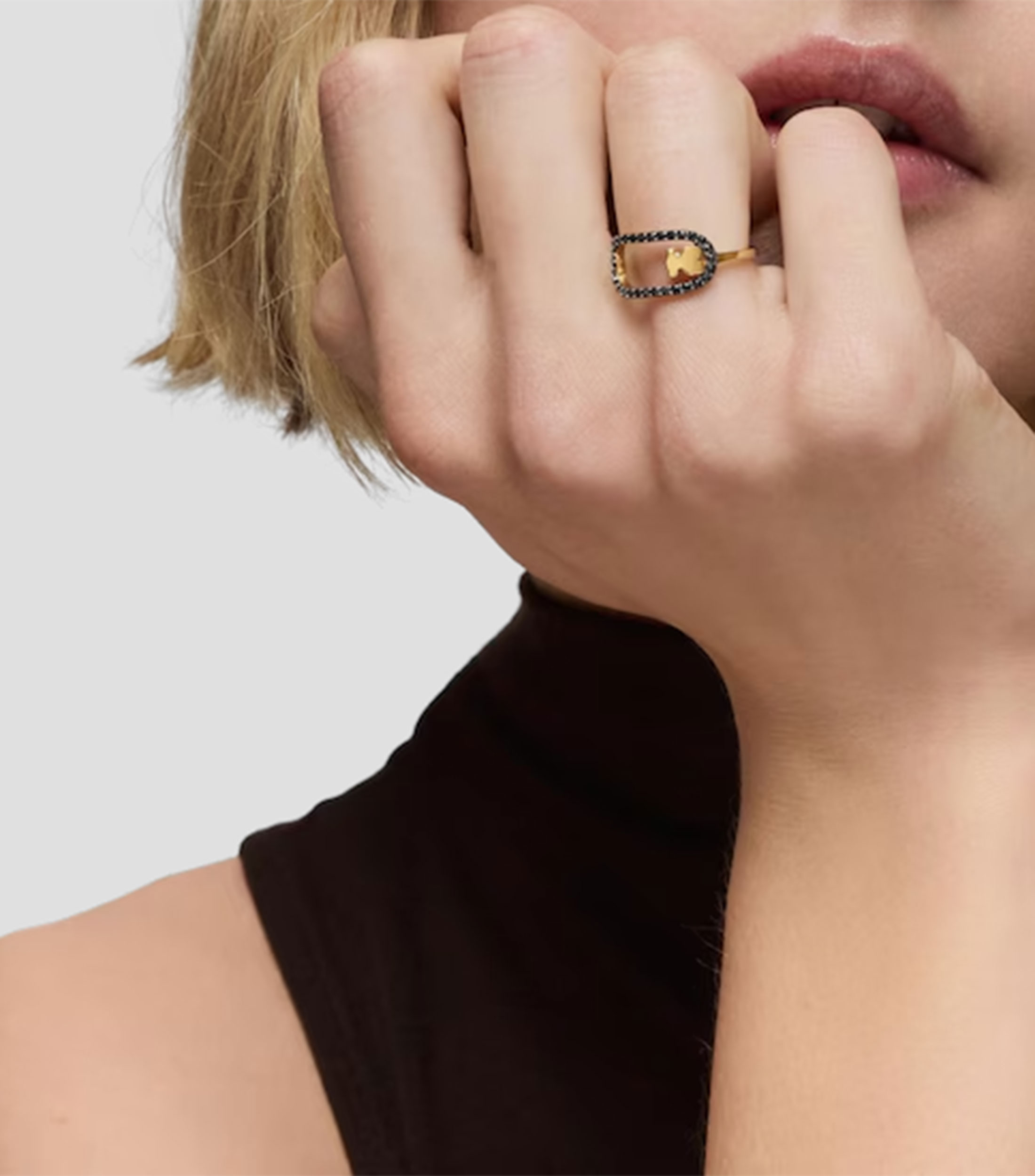 Anillo en Plata con espinelas Mujer