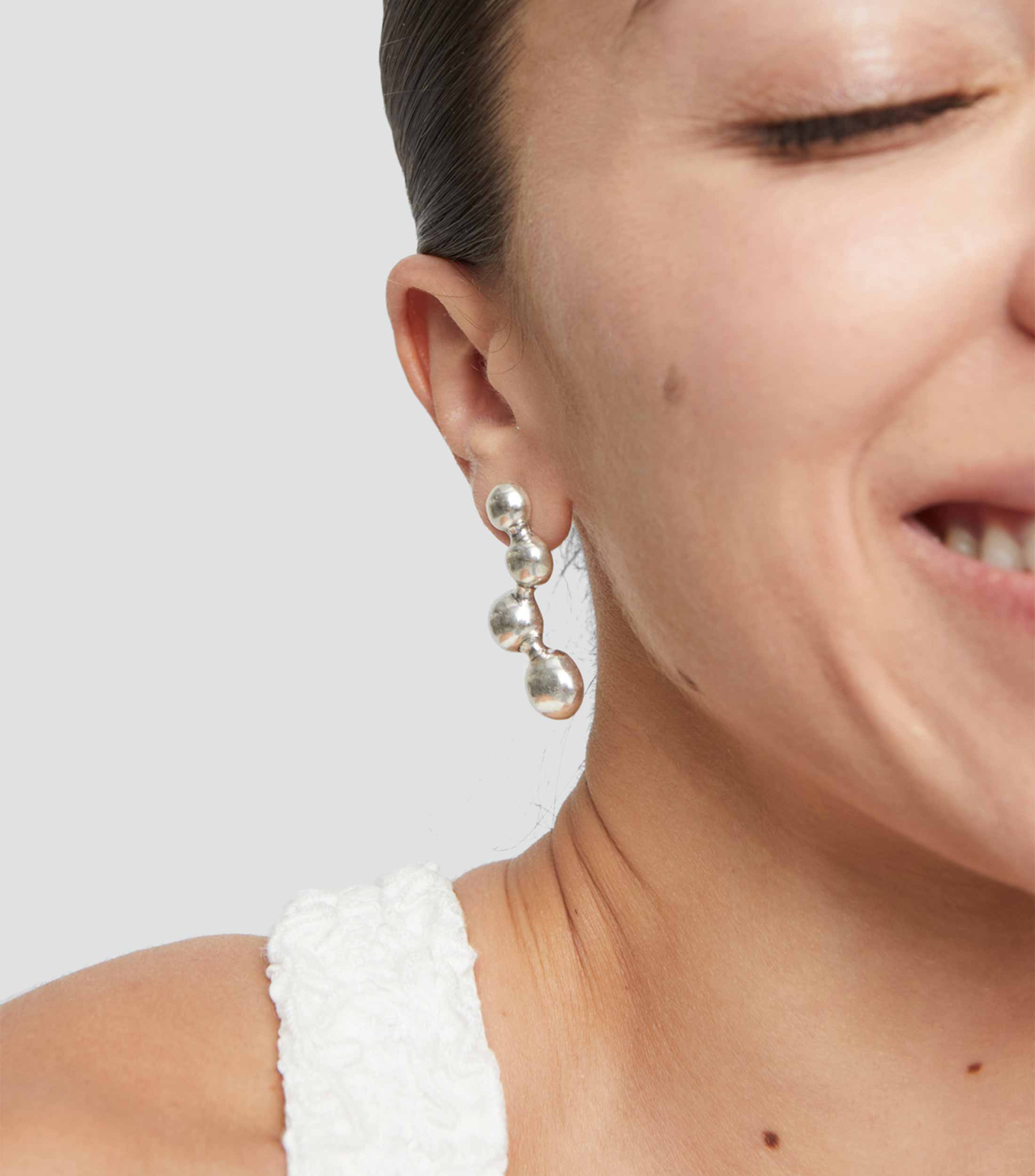 Pendientes de esferas Ser Intrépida Mujer