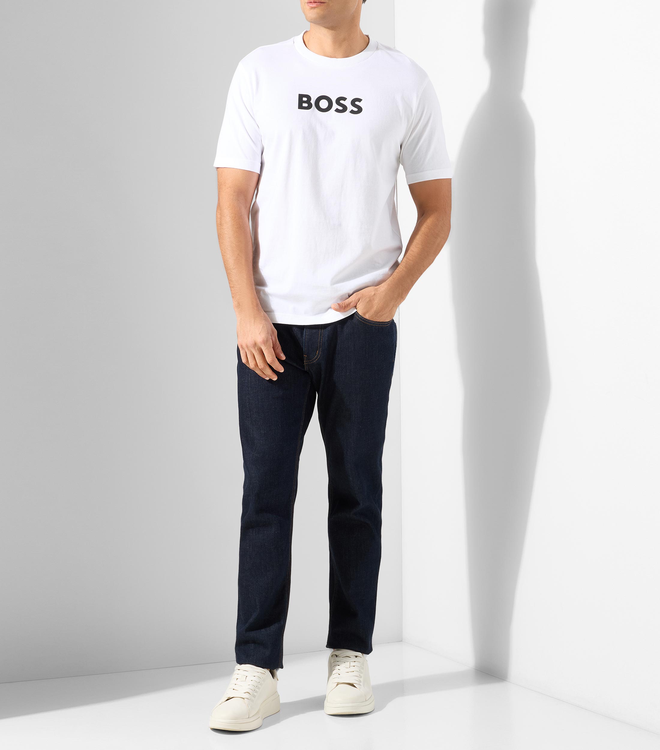 Playera cuello redondo manga corta estampada Hombre