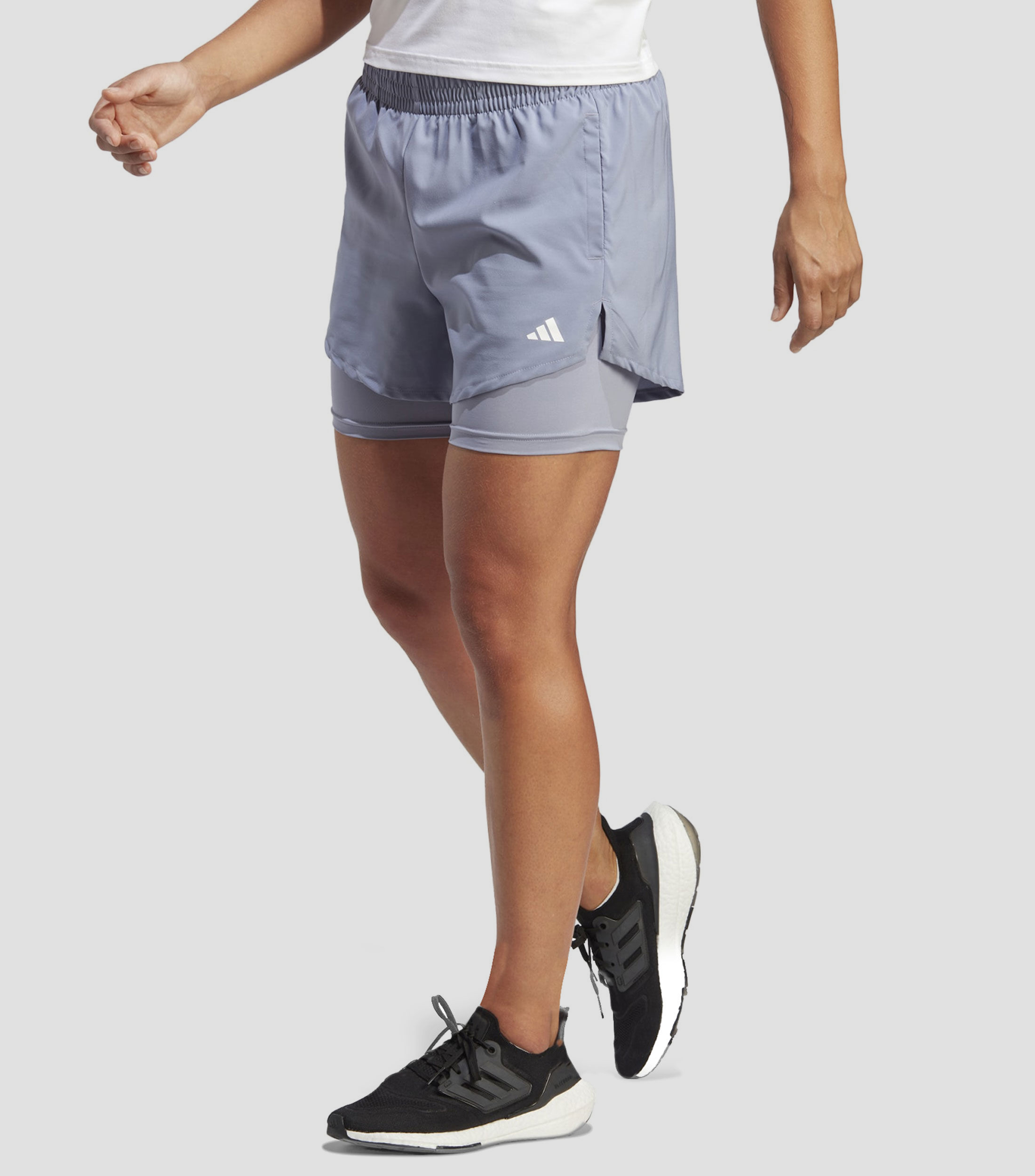 Short para entrenamiento liso Mujer