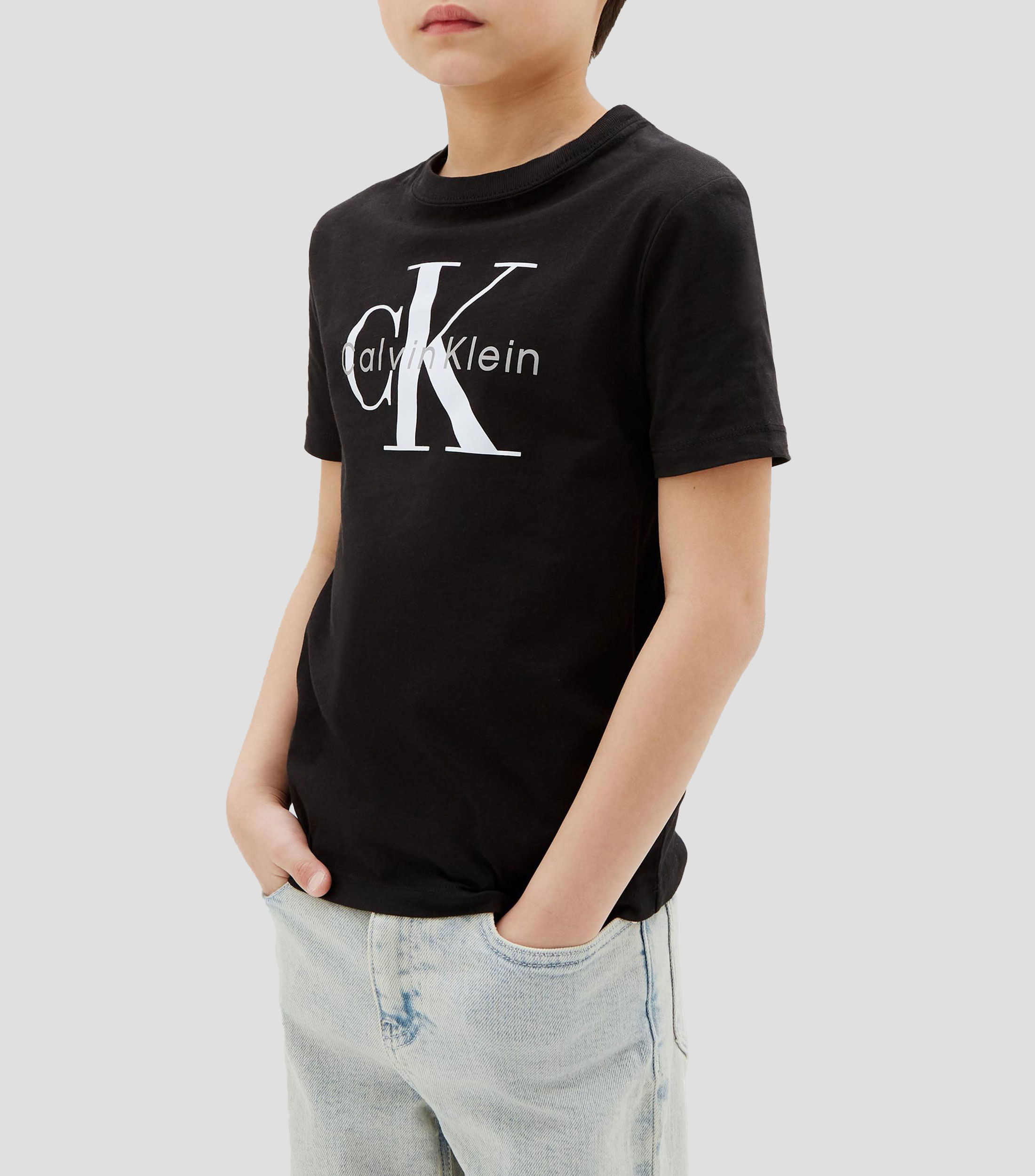 Playera cuello redondo manga corta estampada Niño