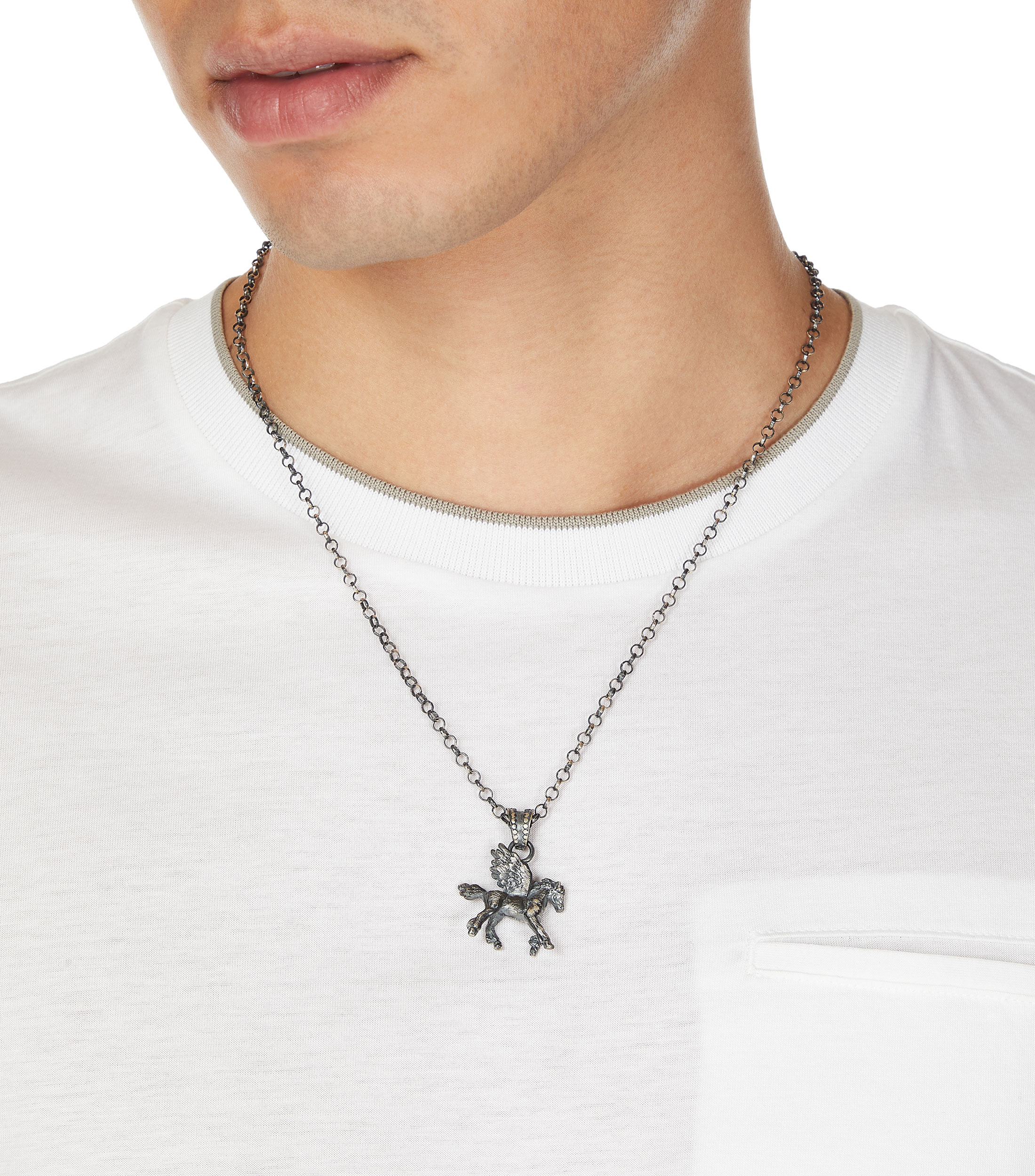 Dije de Pegaso en plata ennegrecida Hombre