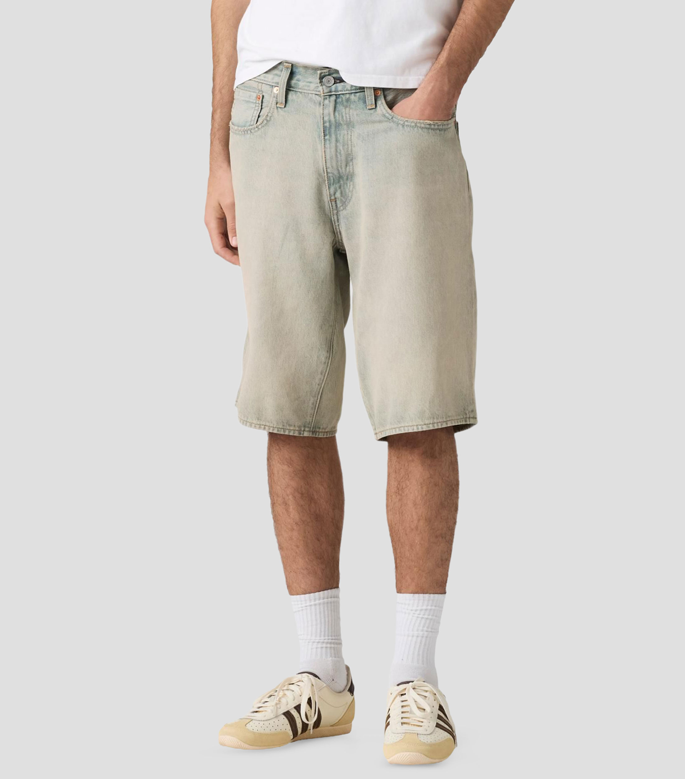 Short deslavado Hombre