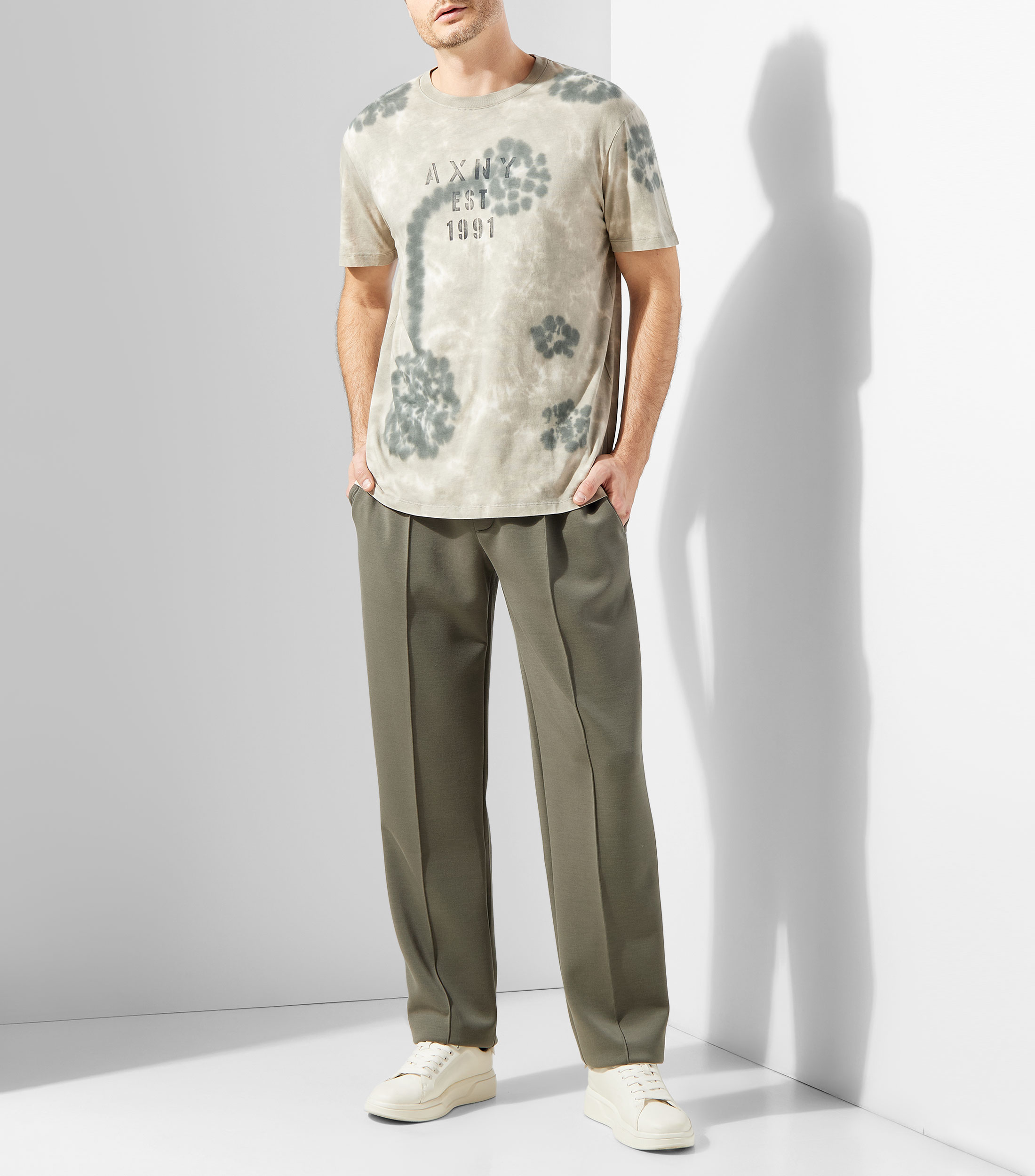 Playera de cuello redondo manga corta estampada Hombre