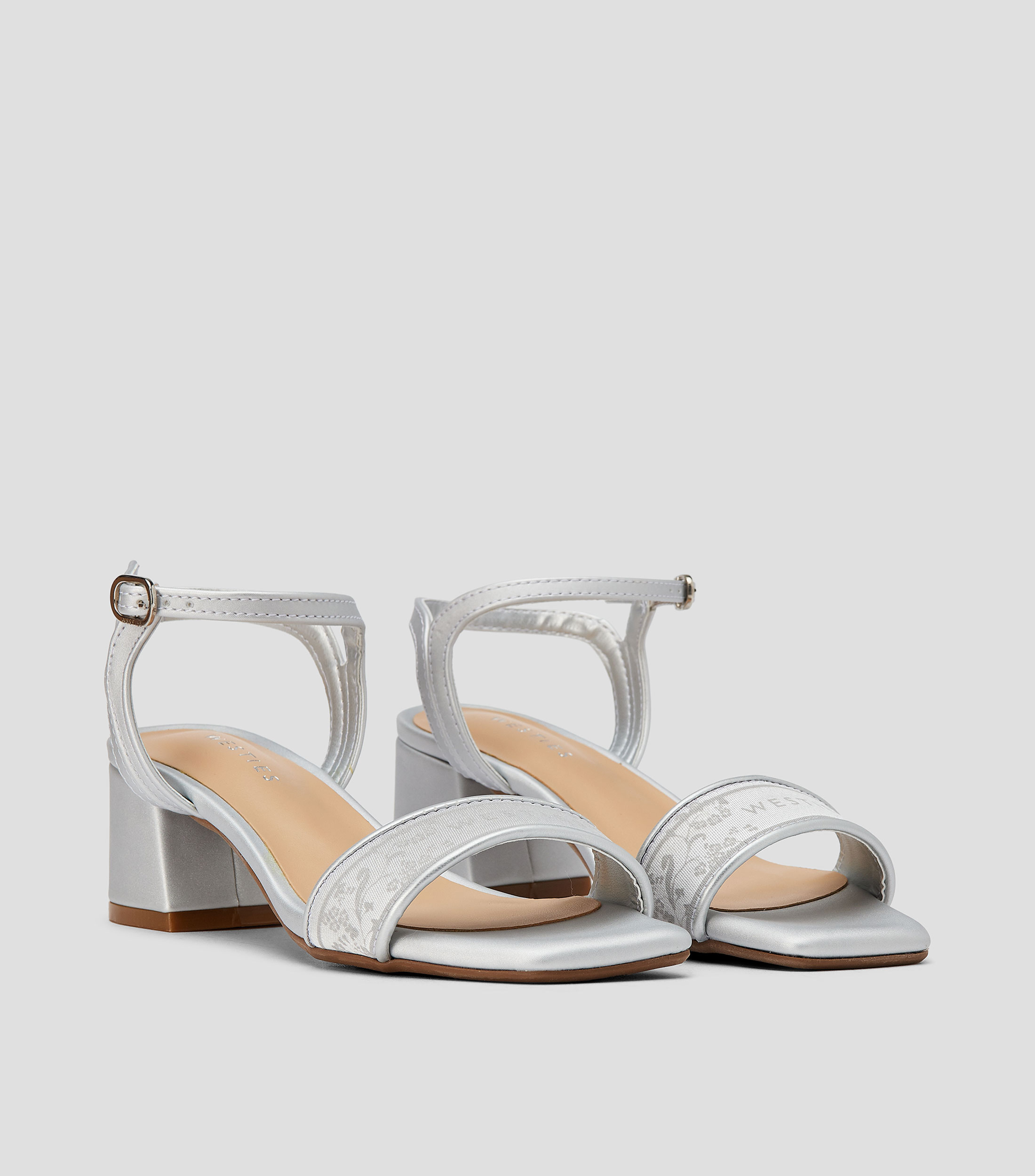 Sandalias con tacon bajo ancho Mujer