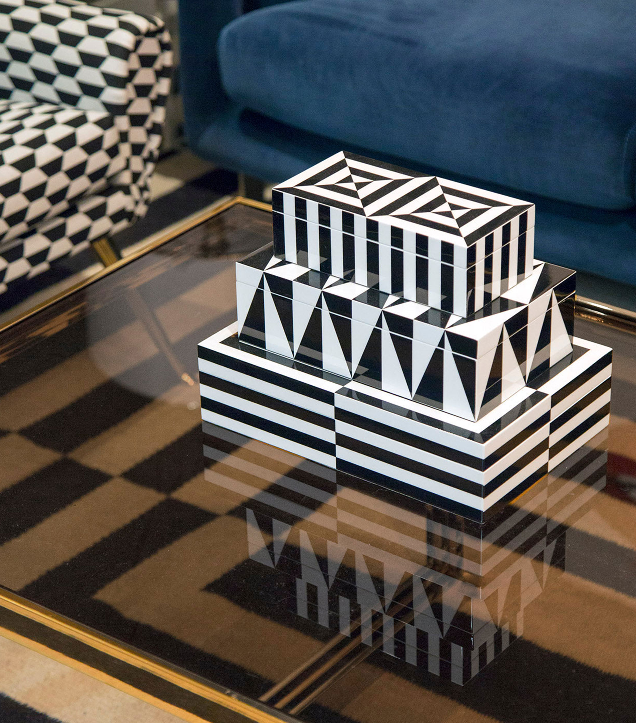 Caja decorativa Op Art en laca