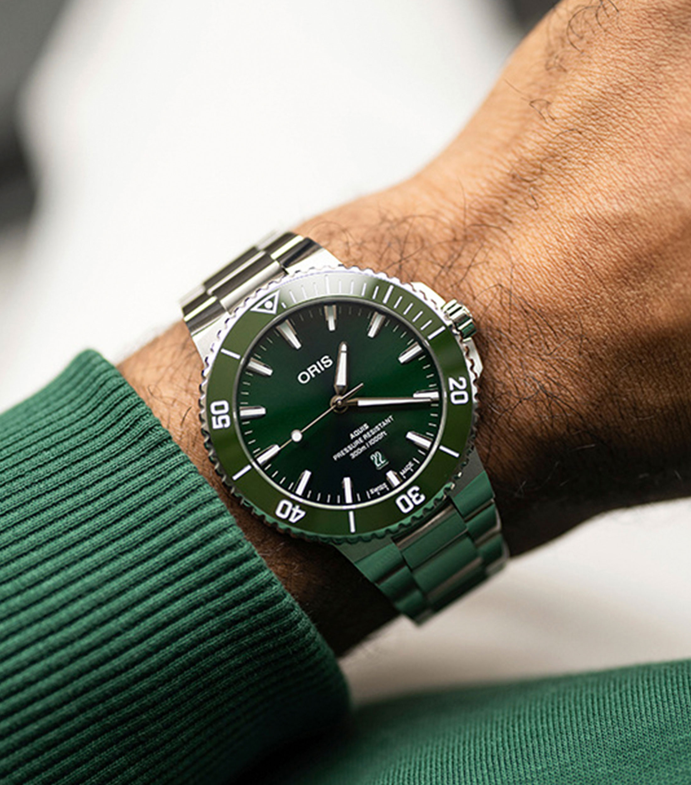 Reloj para Hombre Aquis Date casual plateado, verde