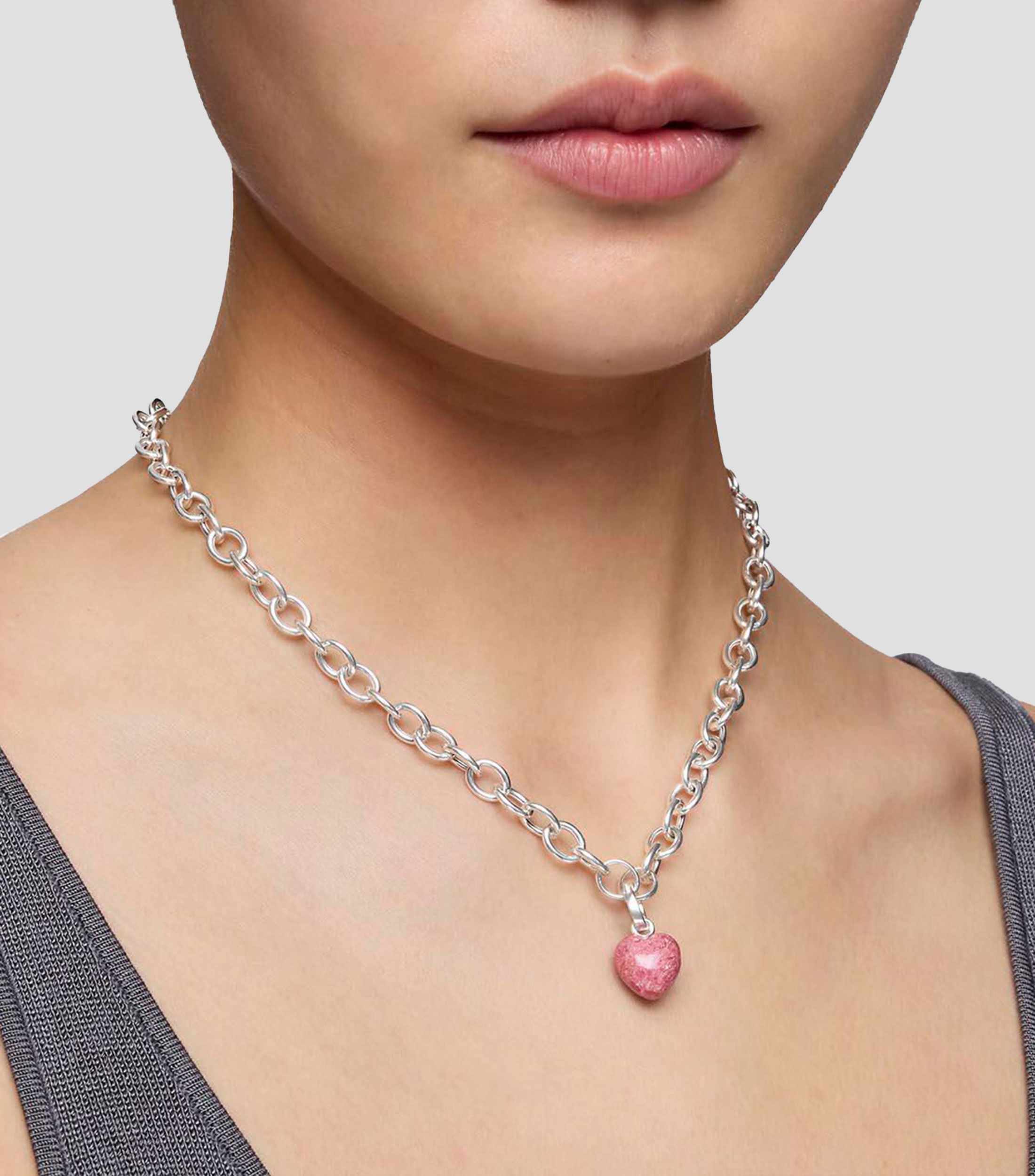 Dije en Plata Corazón Mujer