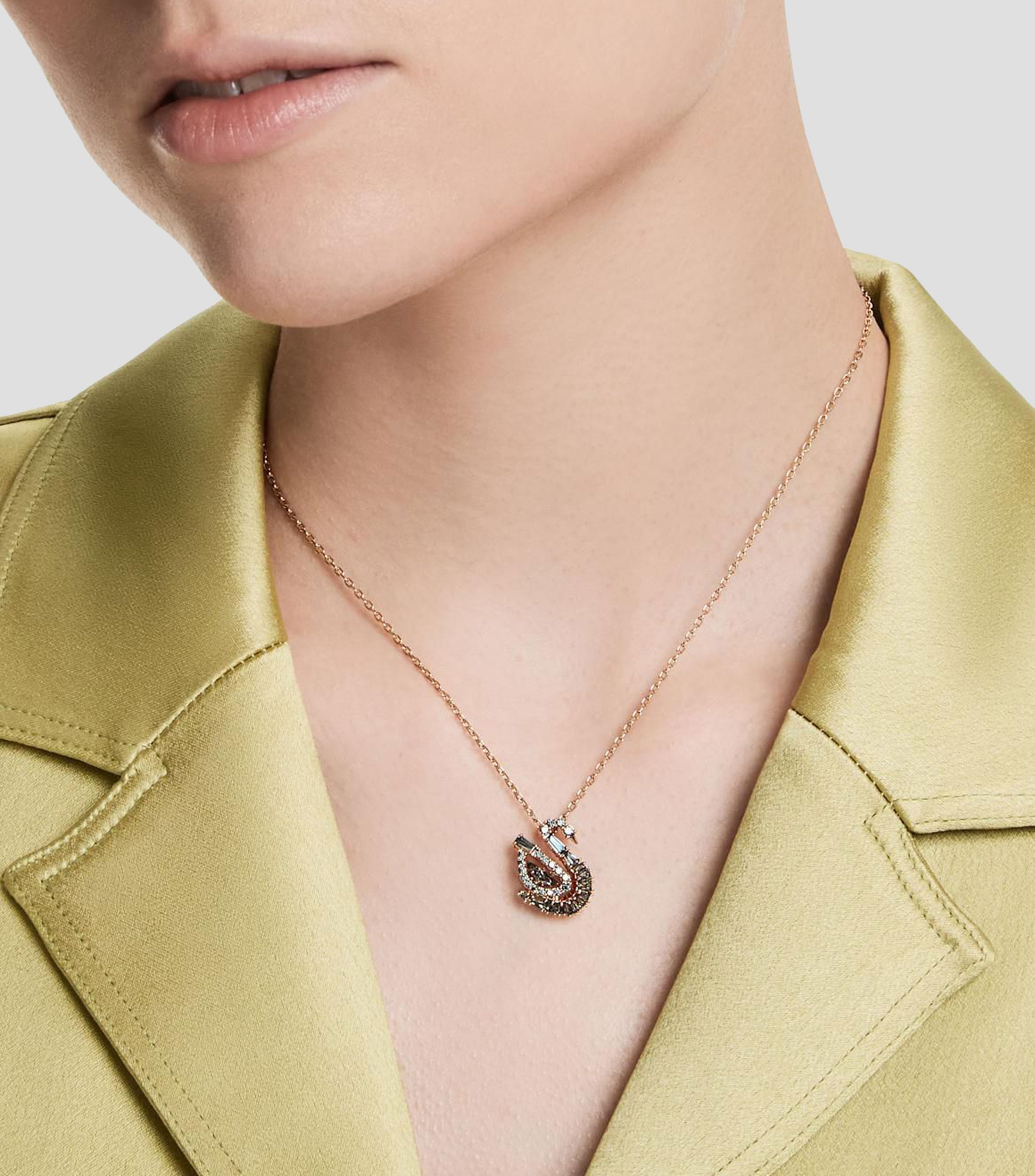 Collar Swan Mujer