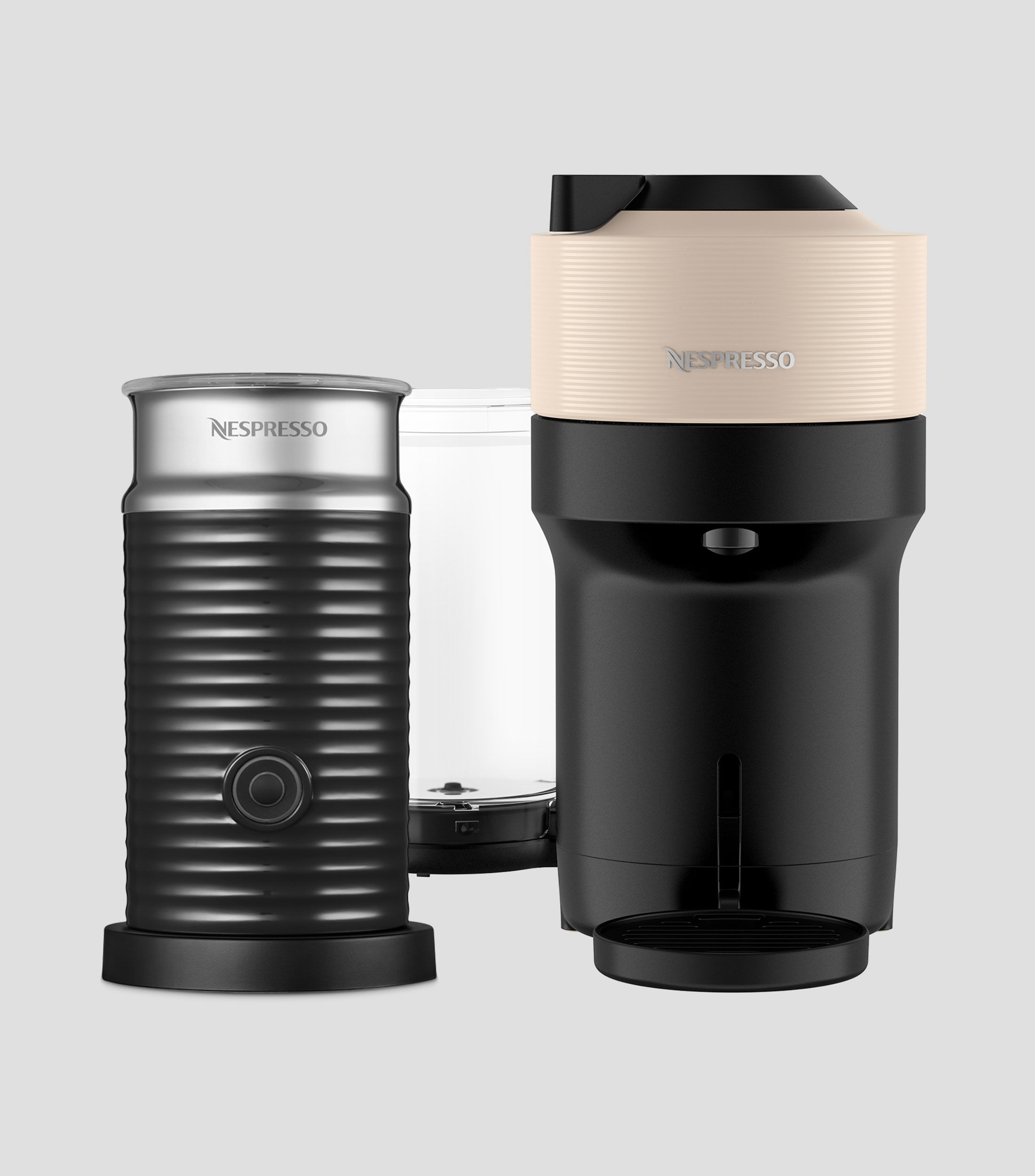 Combo Cafetera Vertuo Pop con Aeroccino Beige