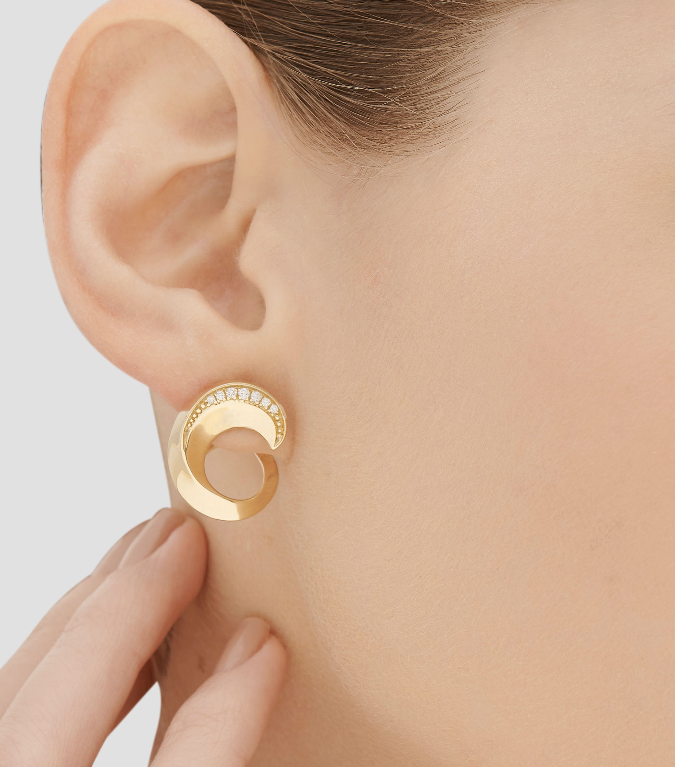 Aretes en Oro de 18 Kilates con diamantes Mujer
