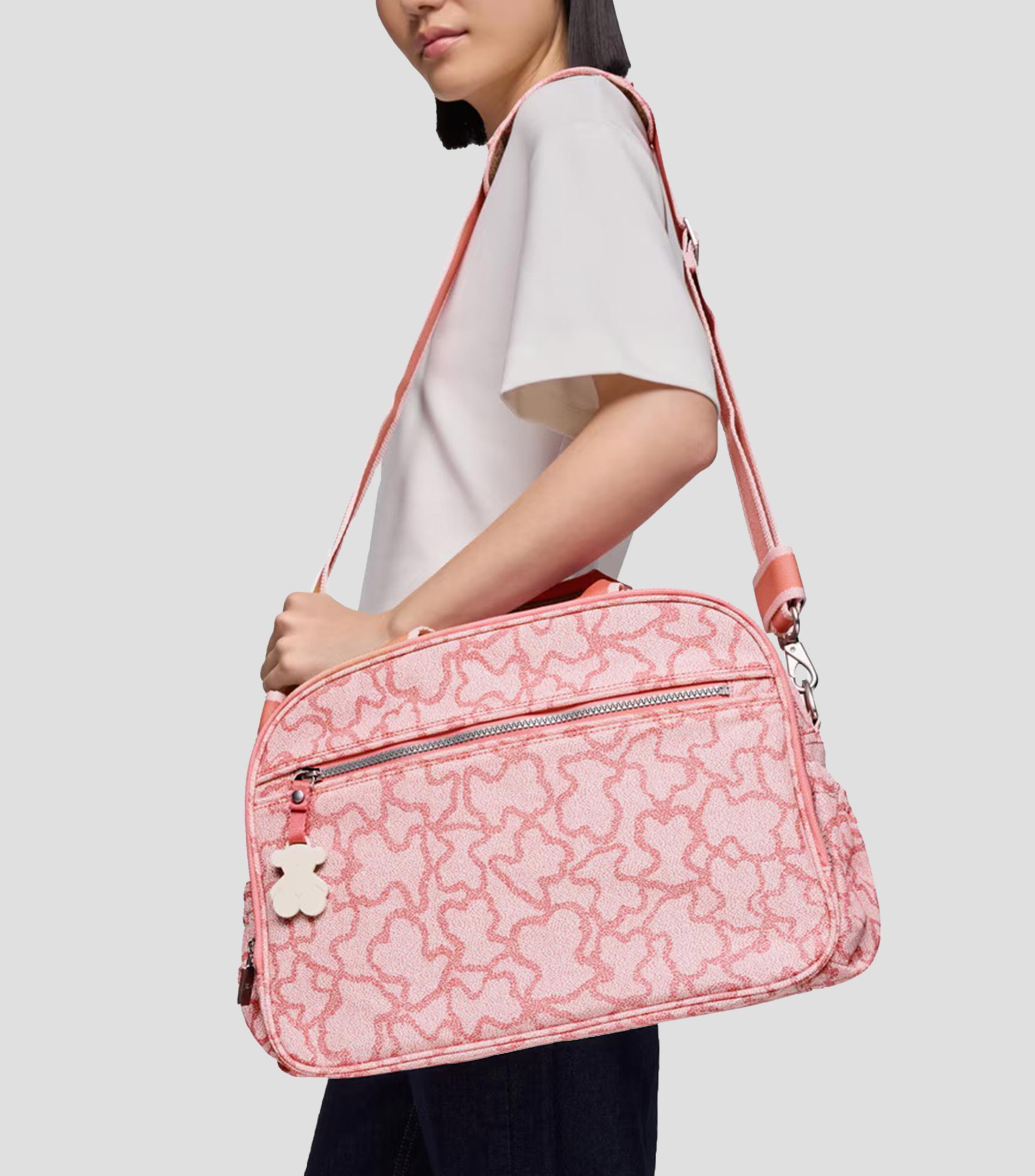 Pañalera tote Kaos monogram estampado