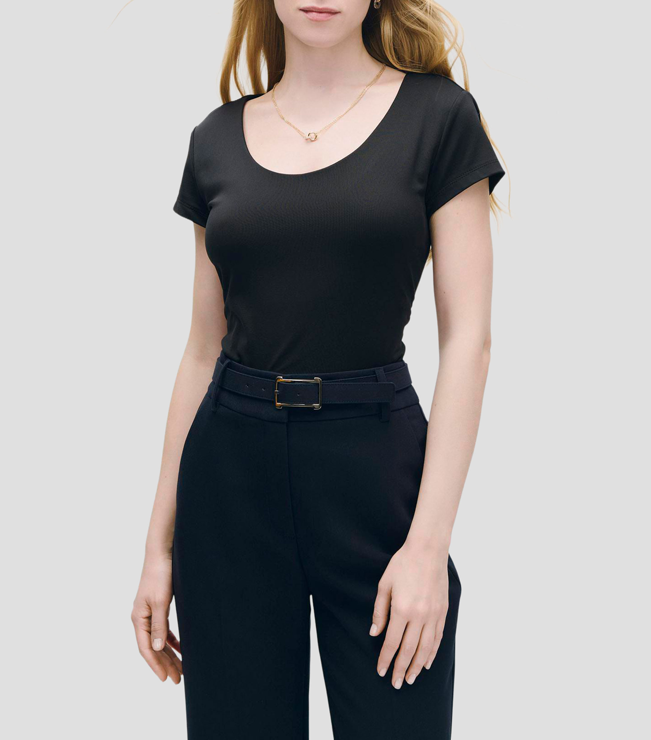 Blusa de Punto Negro Escote Redondo Top Integrado Mujer