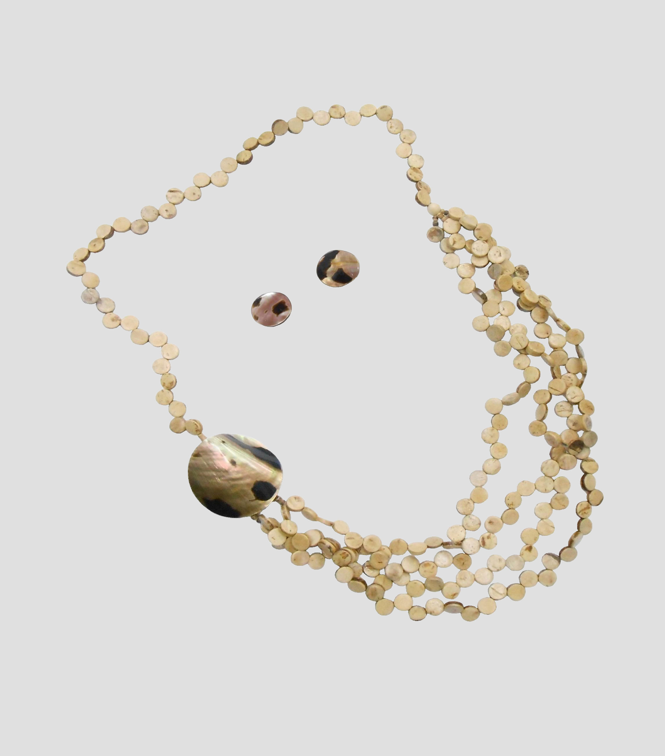 Set collar y aretes Mujer