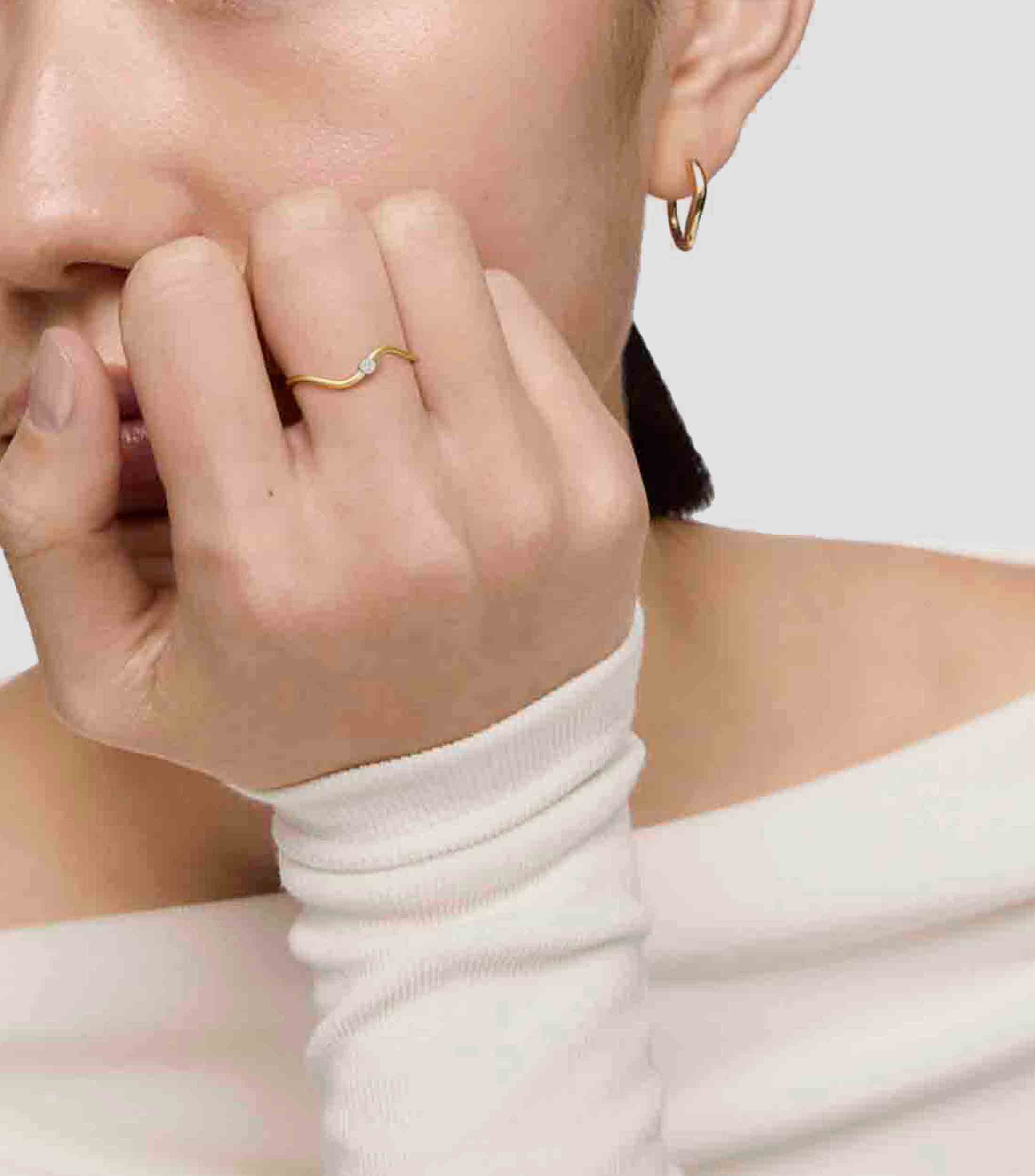 Anillo en oro con diamante Mujer
