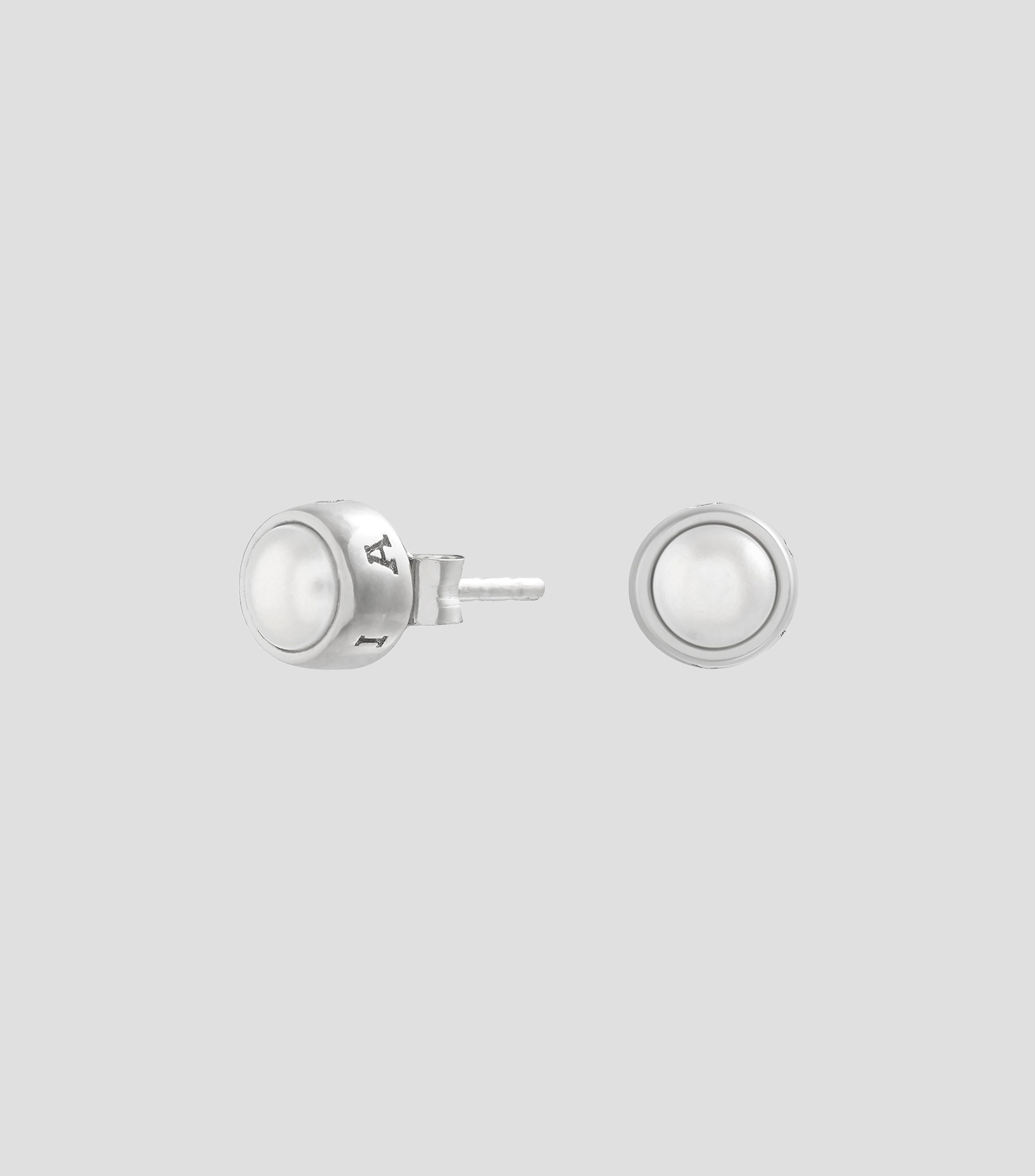 Aretes broquel en Plata Classics con perla Mujer