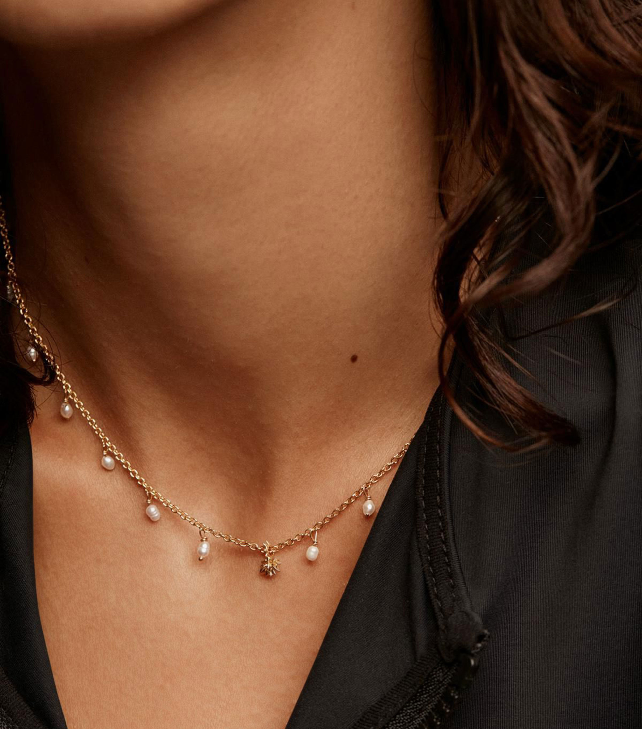 Collar en plata .925 con perlas de río y flor de loto Mujer