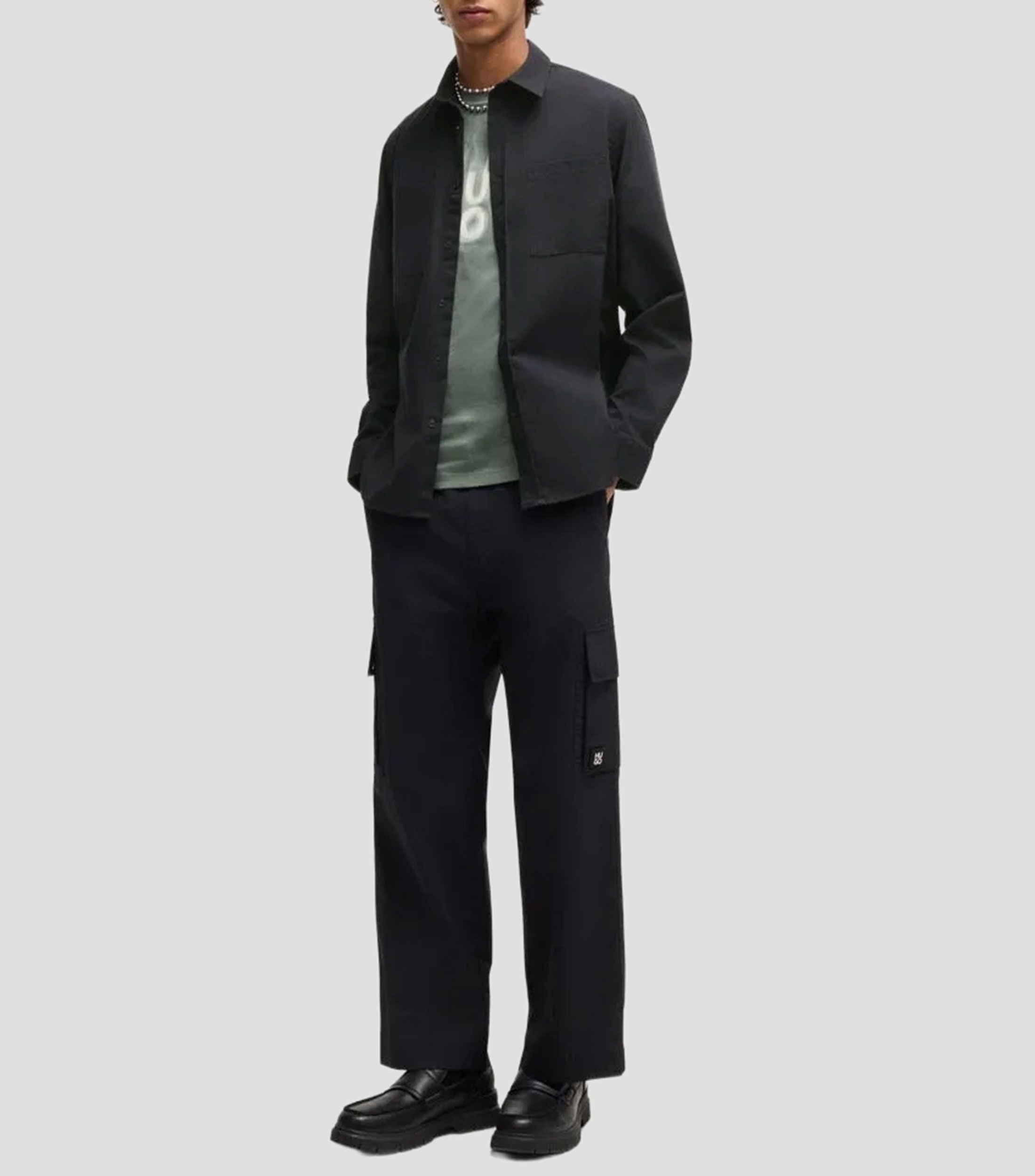 Camisa relaxed fit en sarga suave con cuello Kent Hombre