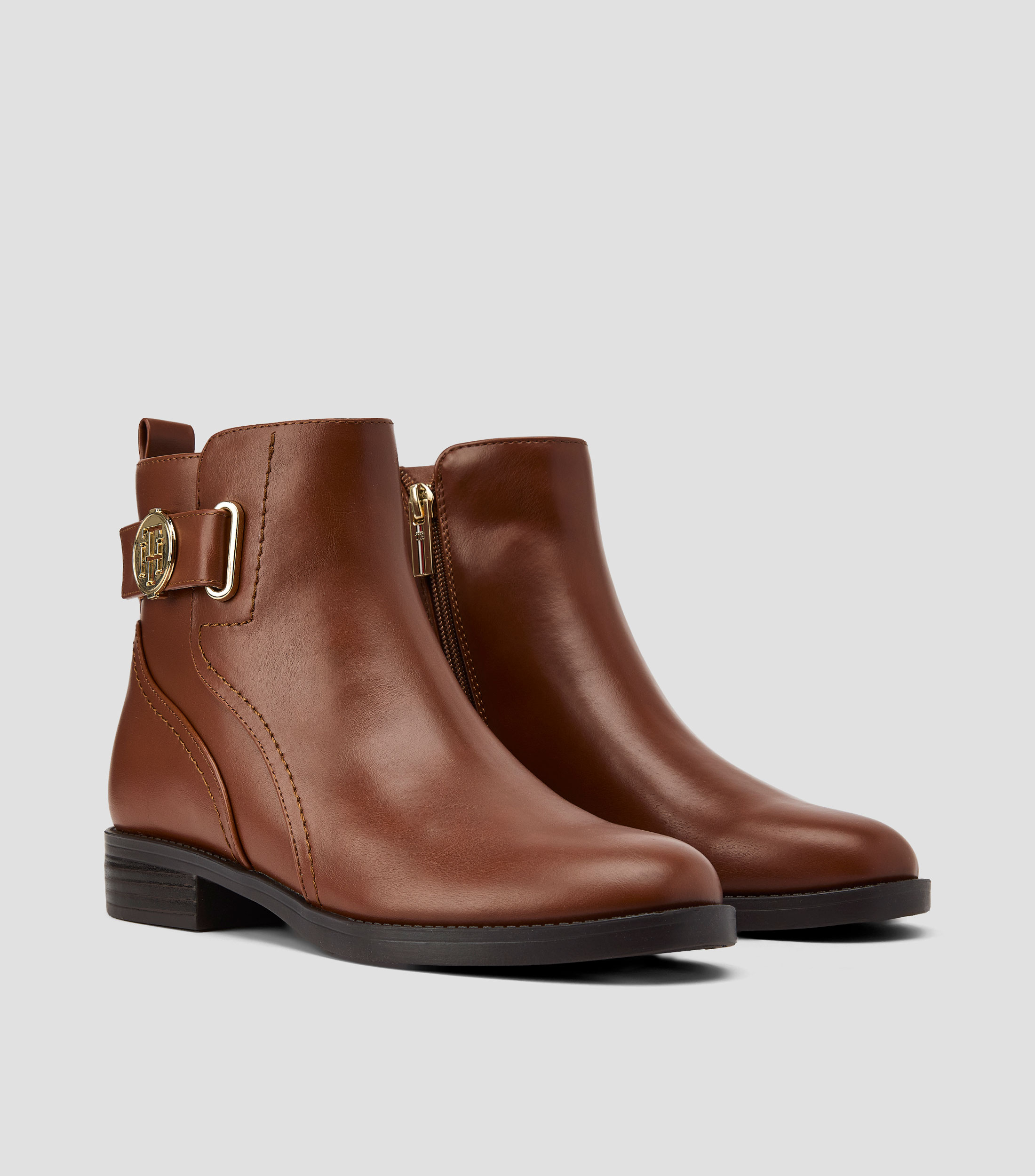 Botas con Tacón Bajo Media Luna Mujer