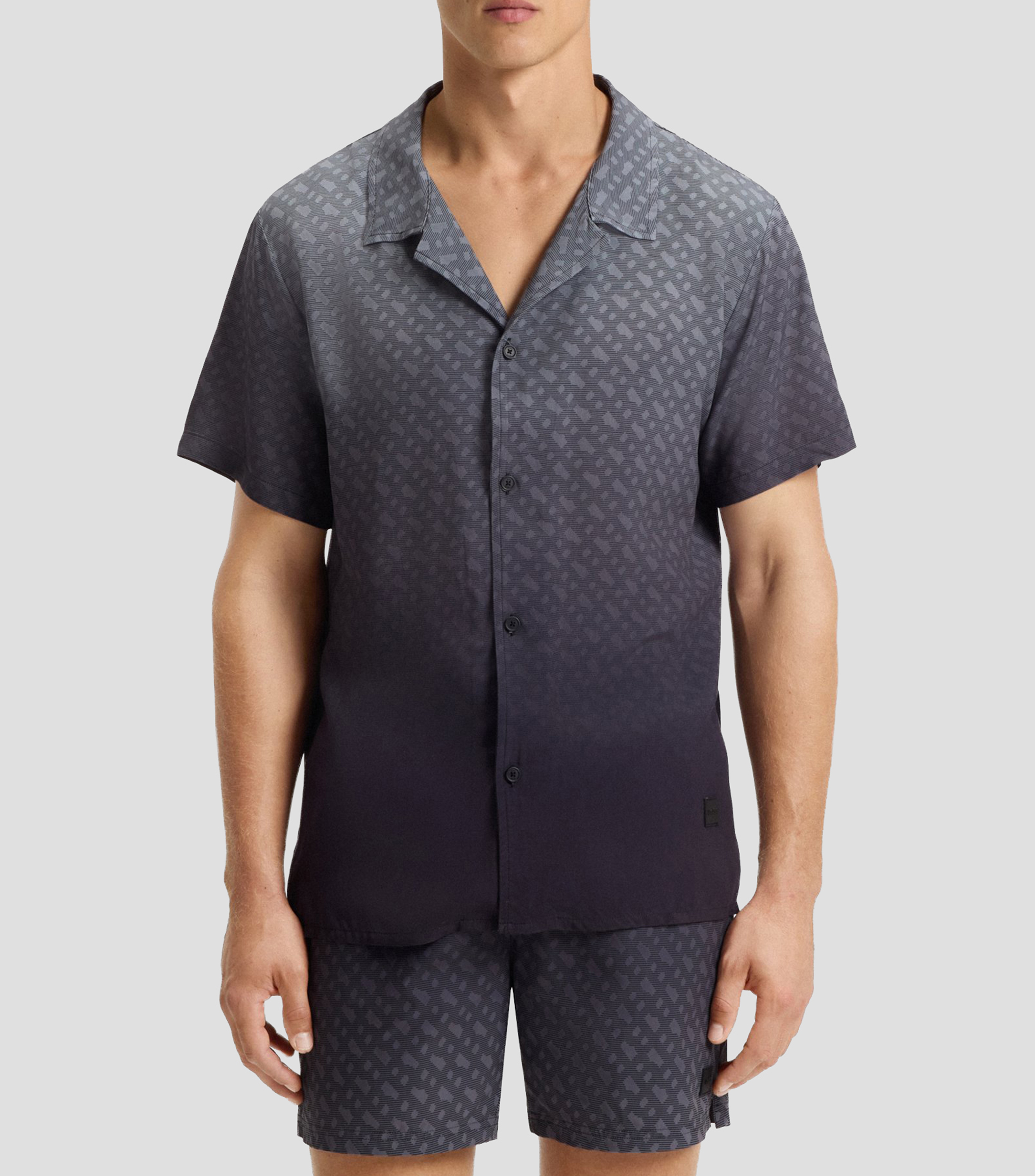 Camisa regular fit con estampado de monograma degradado Hombre