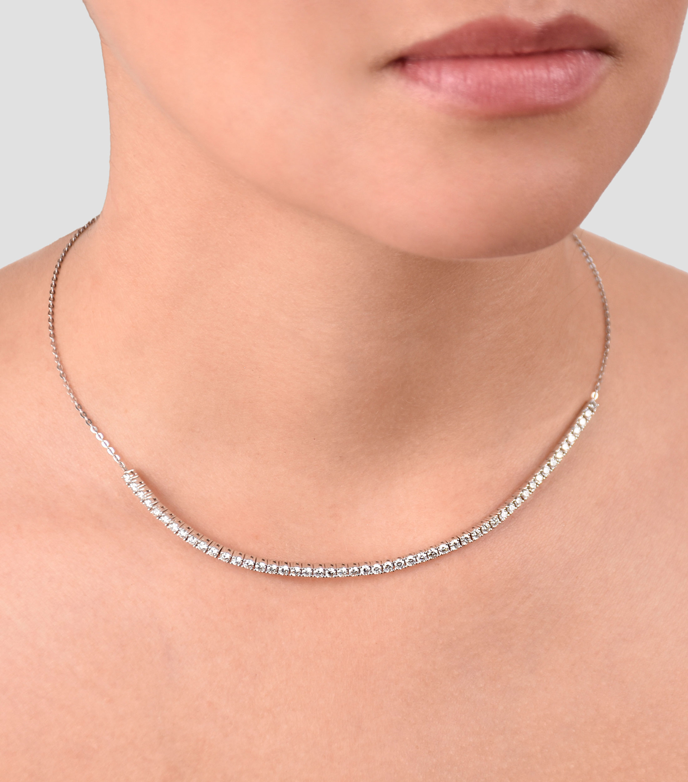 Gargantilla en Oro Blanco de 14 Kilates con Diamantes Mujer