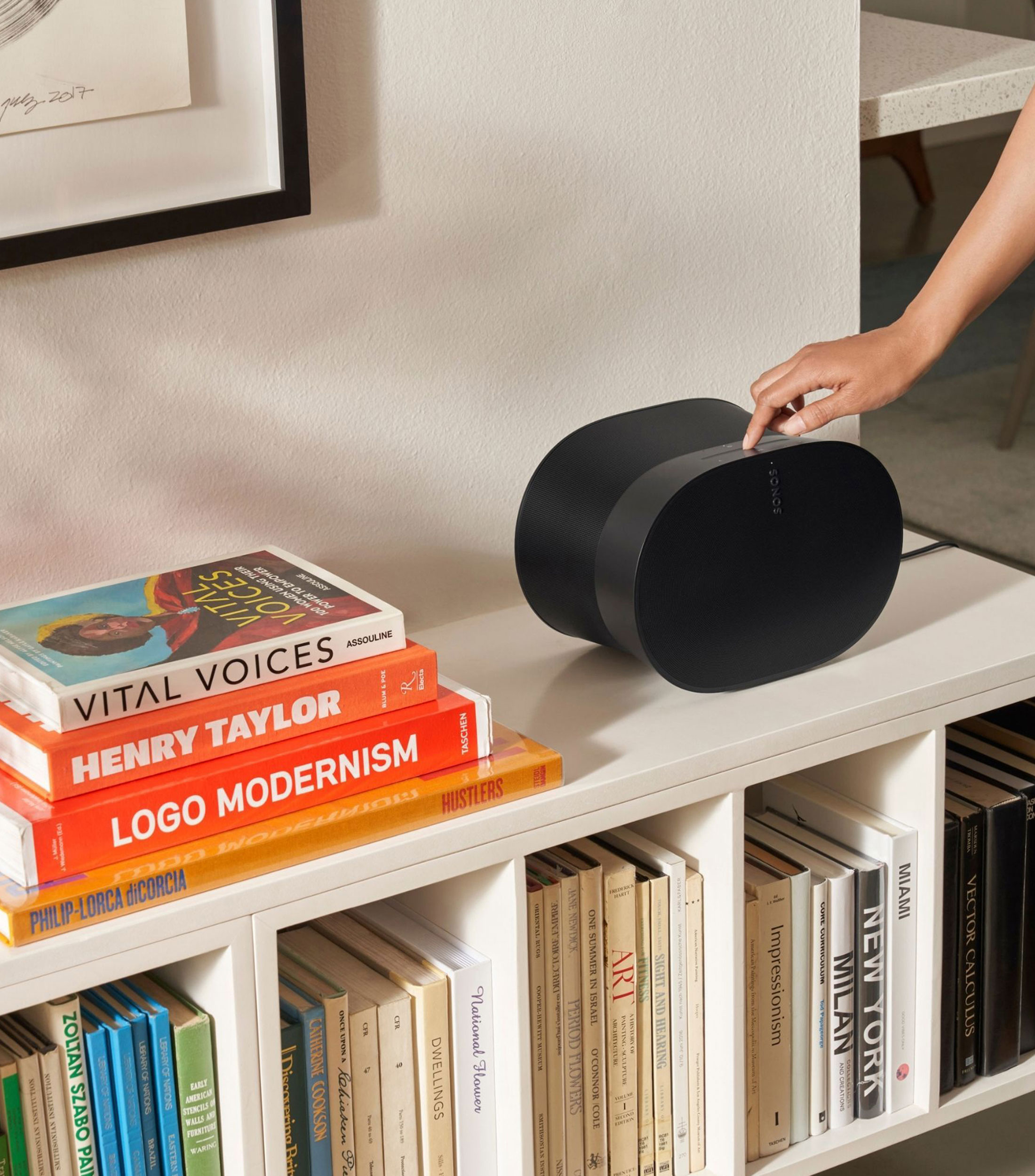 Sonos Era 300 Bocina de diseño innovador para audio espacial Wi-Fi y Bluetooth