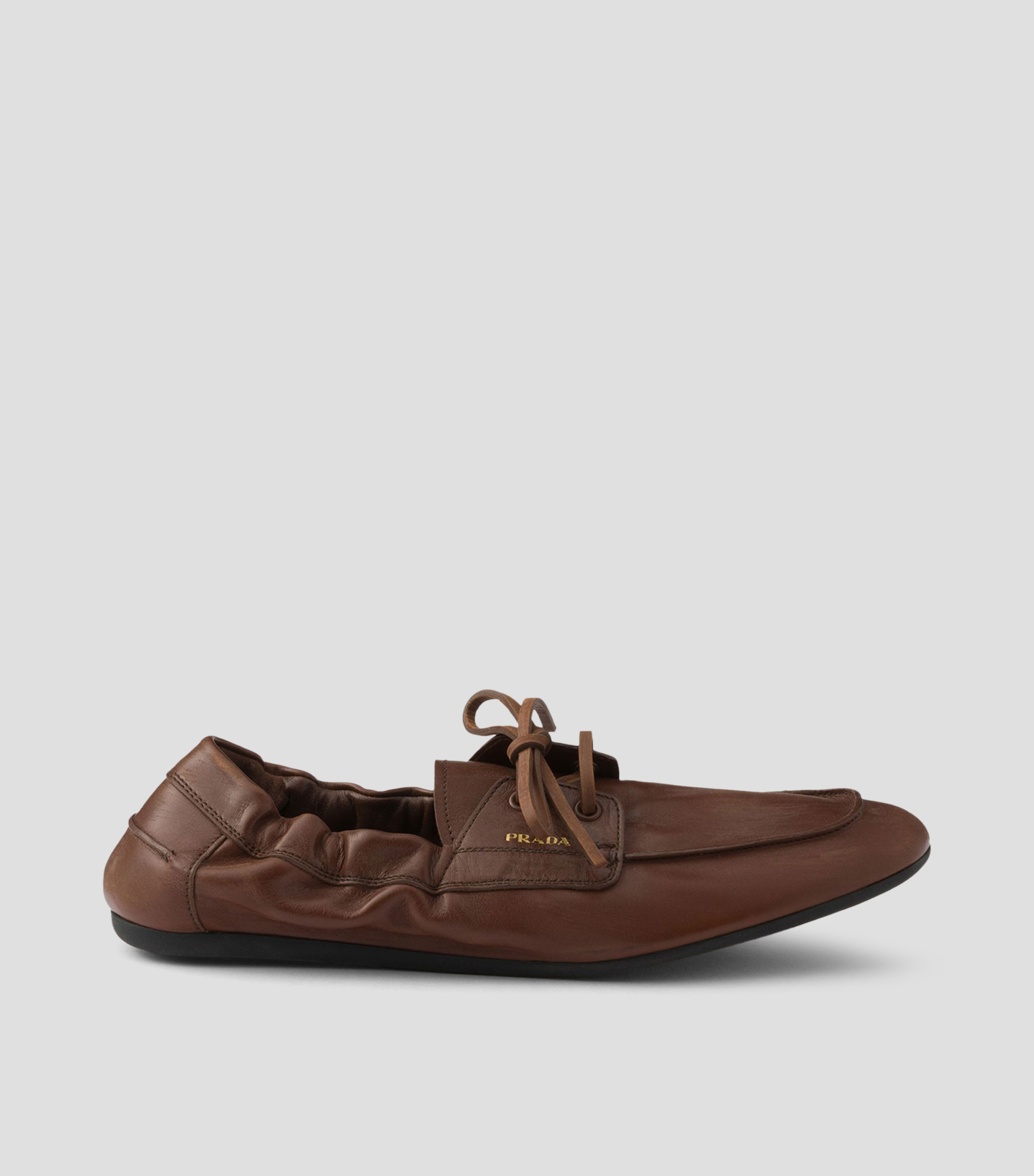 Zapatos casuales en piel Shuffle Mujer