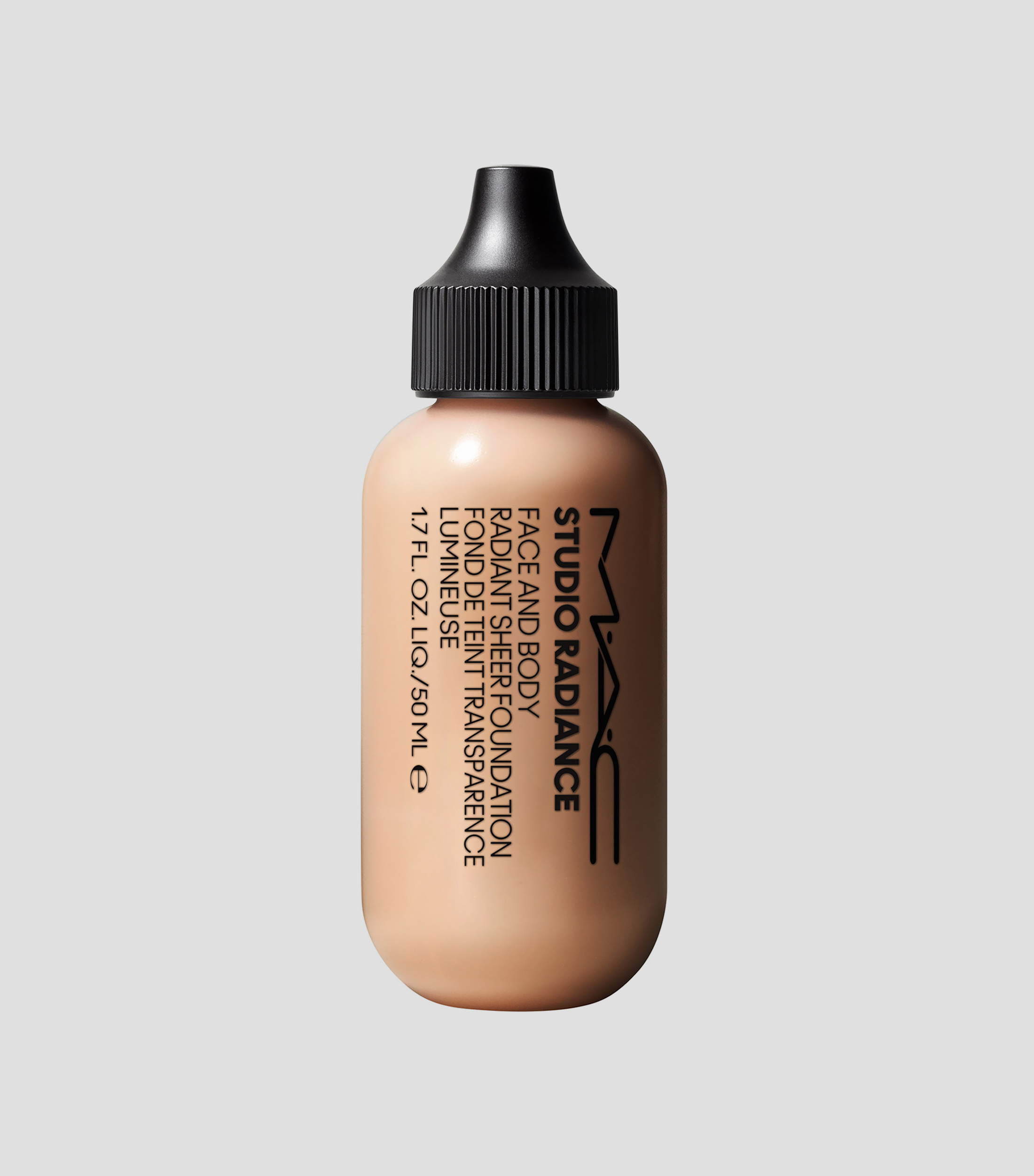 Base de Maquillaje Studio Radiance, 50 ml