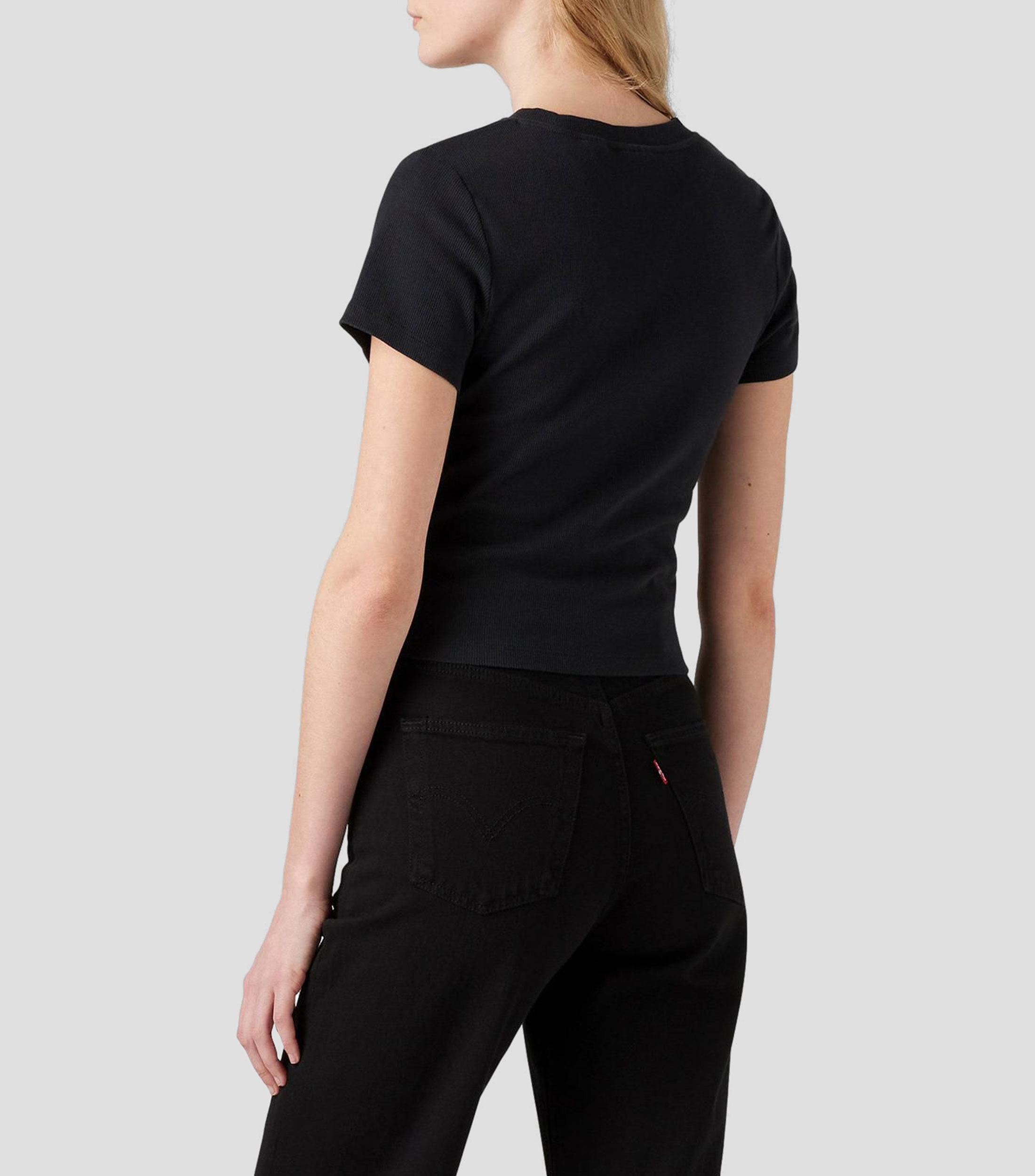 Playera de cuello redondo con manga corta Mujer