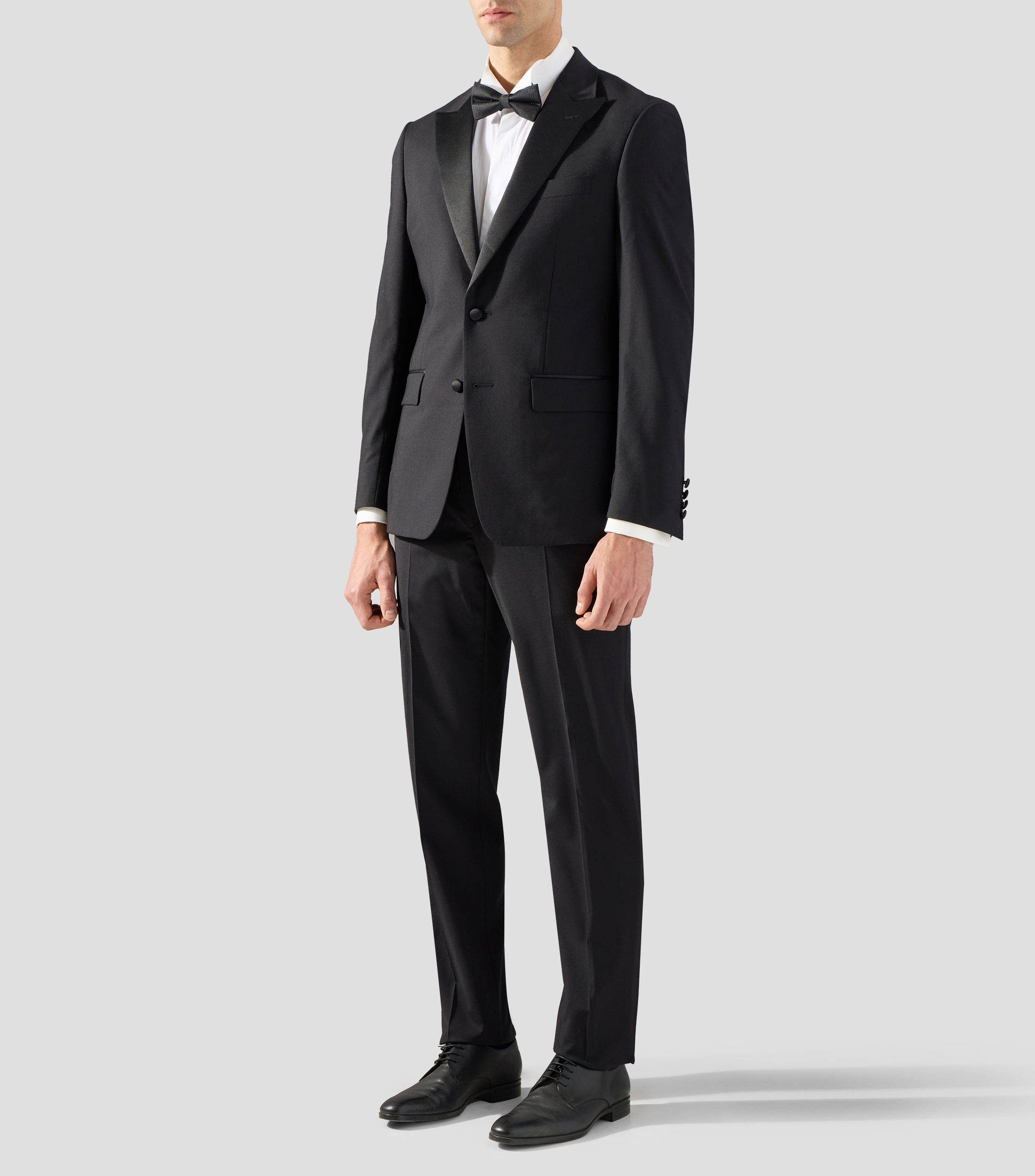 Smoking de corte regular liso Hombre