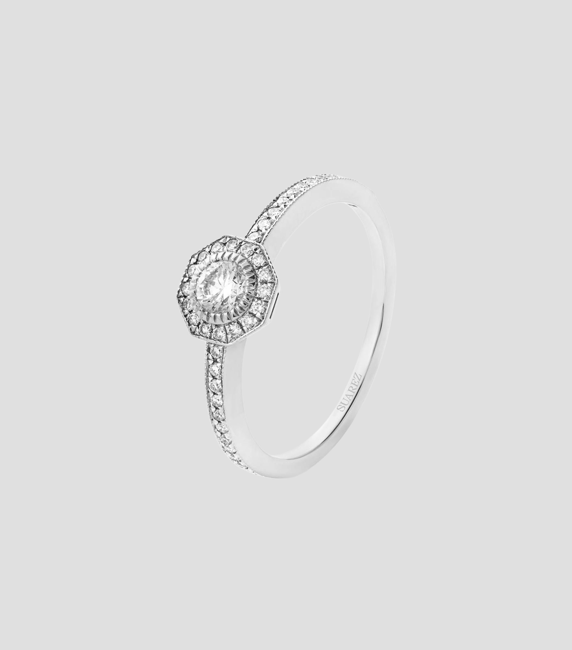Anillo en Oro blanco de 18 Kilates con diamantes Mujer